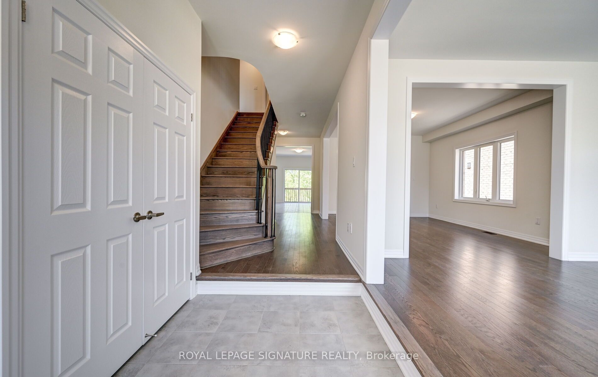 205 Warden Street Property Photo 3