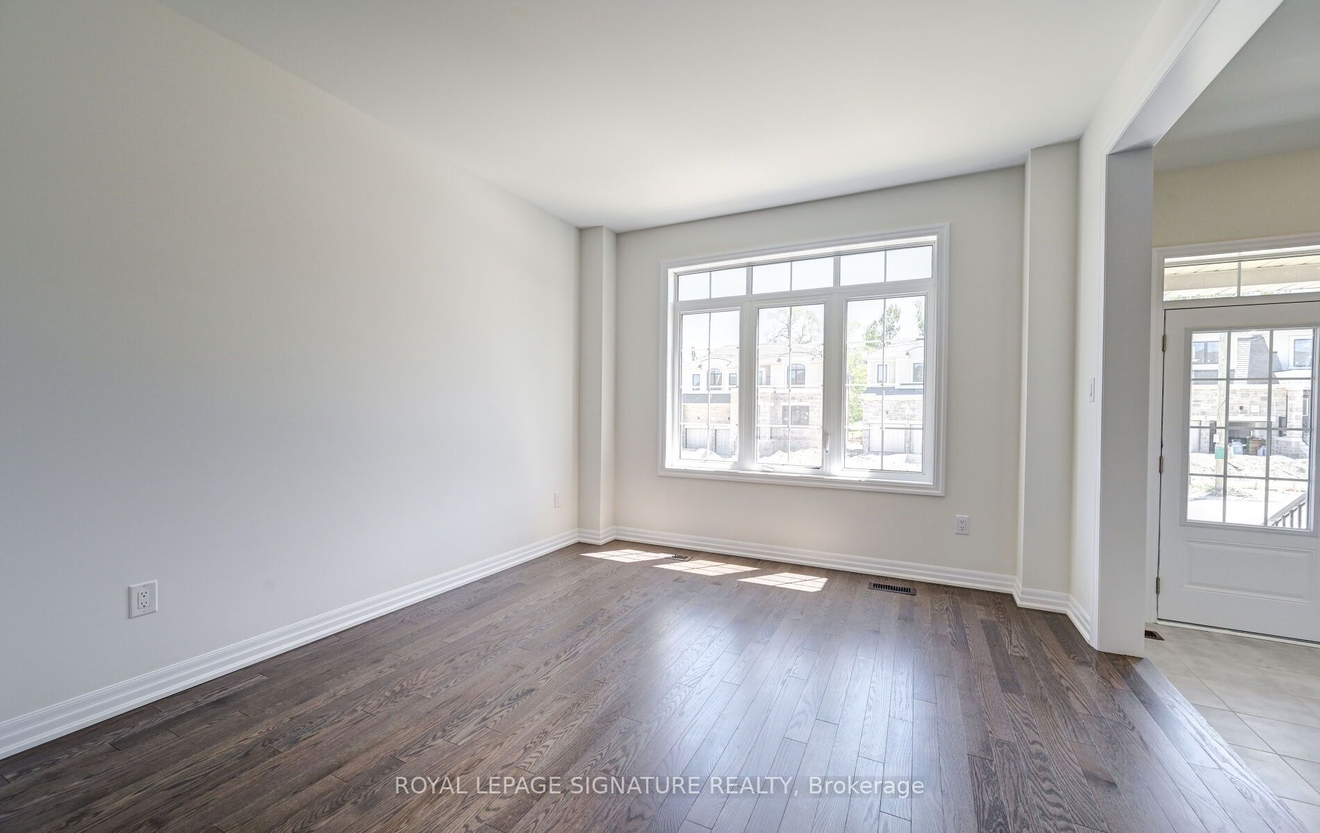 205 Warden Street Property Photo 5