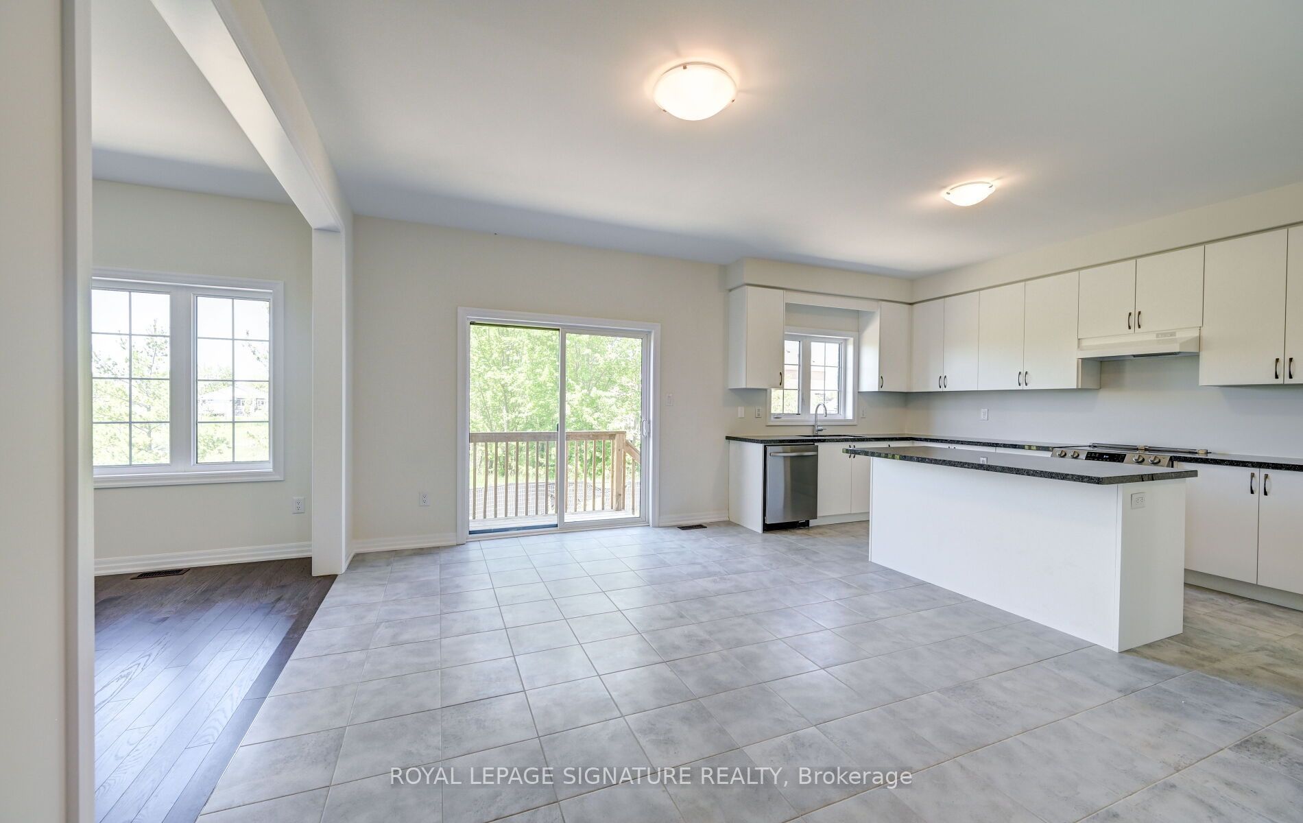 205 Warden Street Property Photo 10
