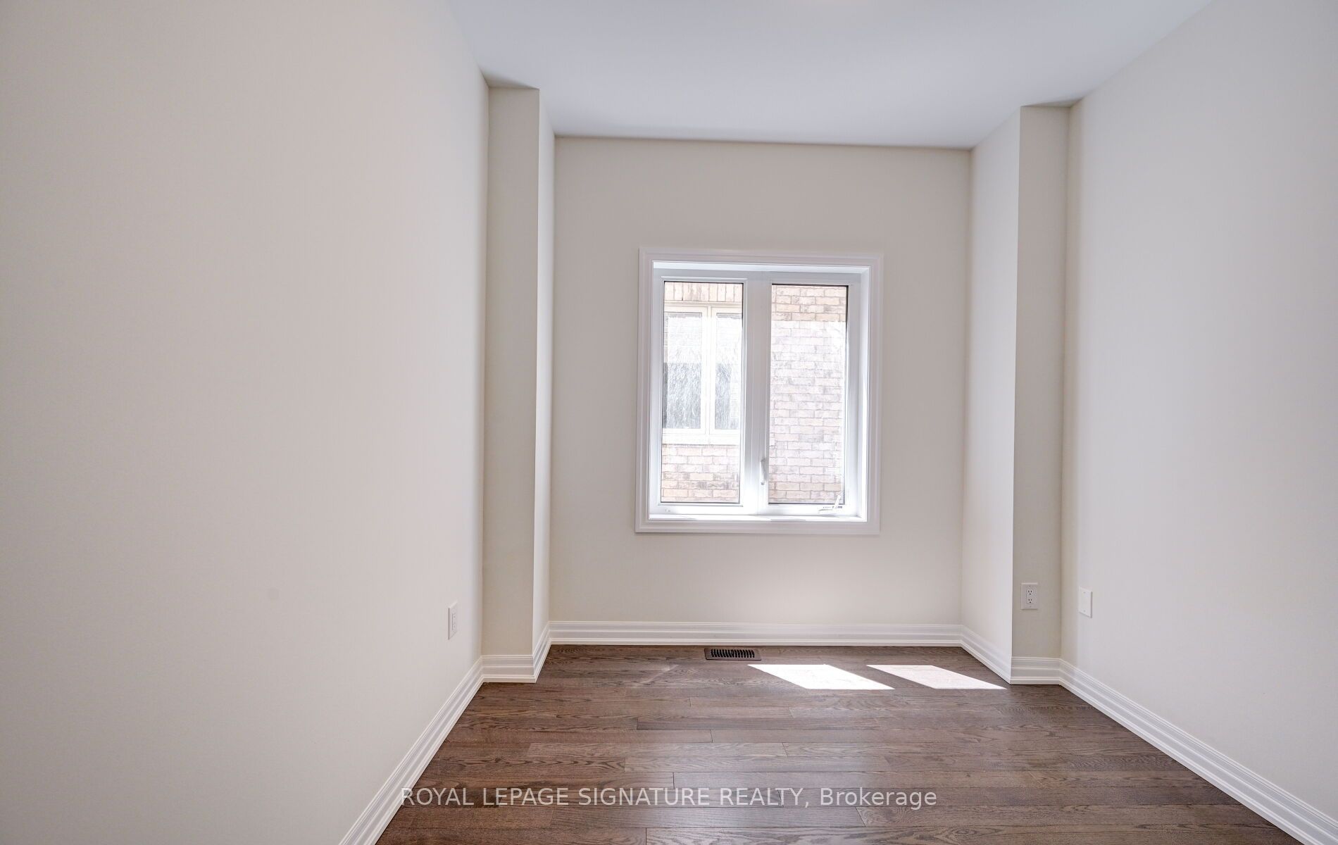 205 Warden Street Property Photo 17