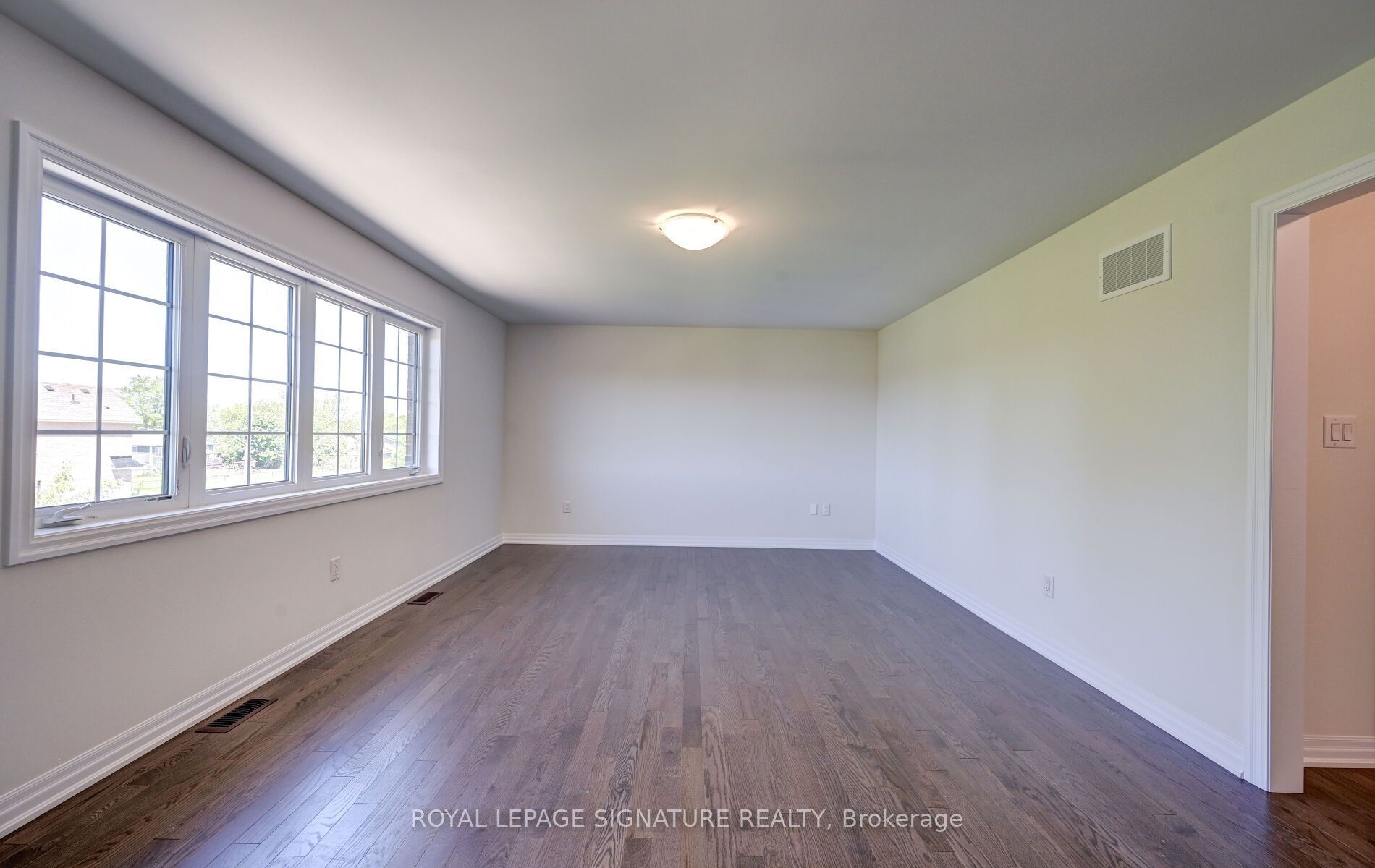 205 Warden Street Property Photo 24