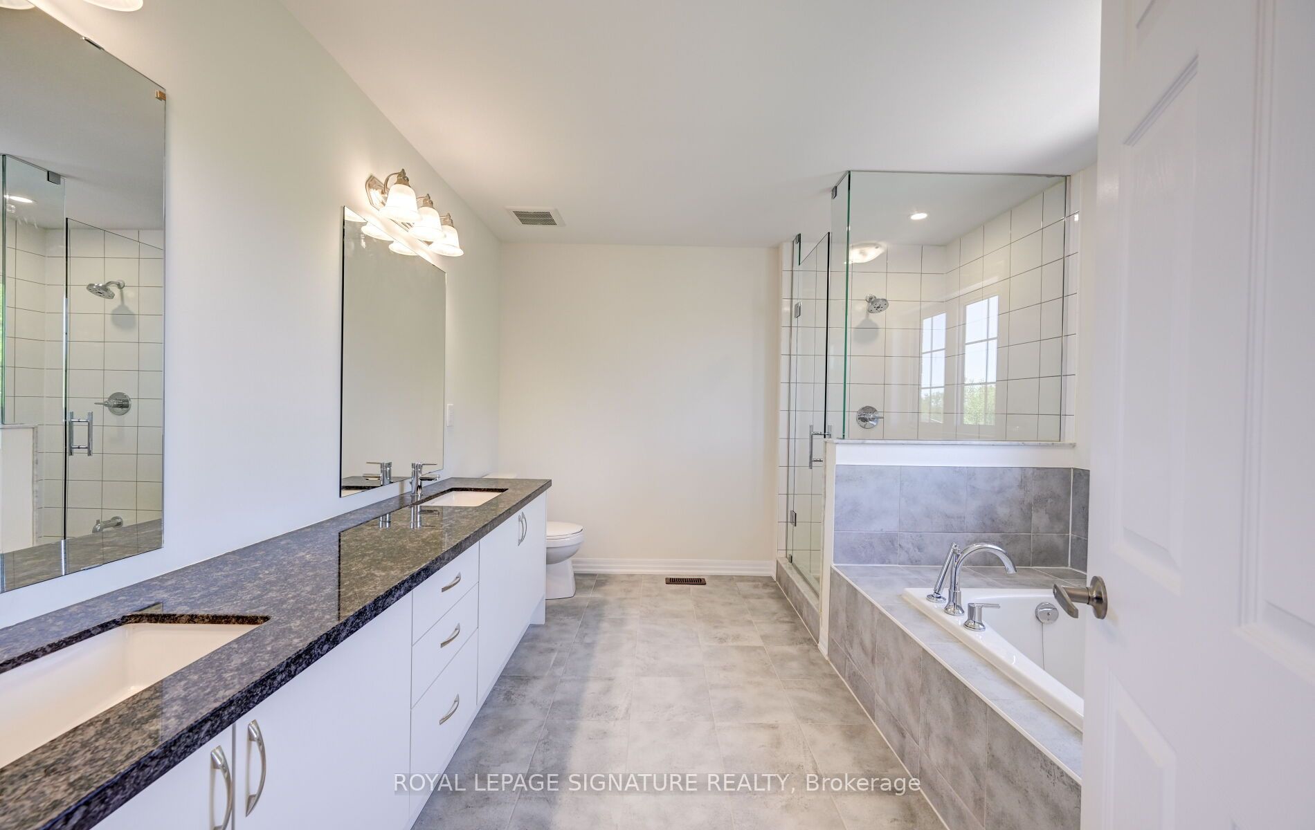 205 Warden Street Property Photo 28