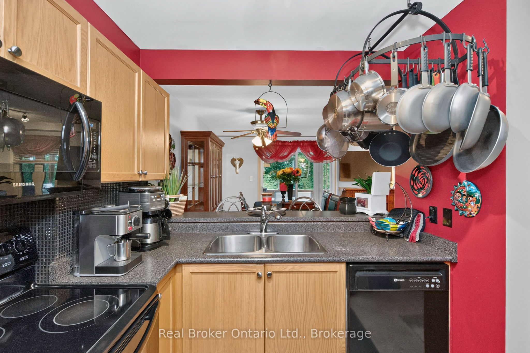 140 Southwinds Crescent Property Photo 12
