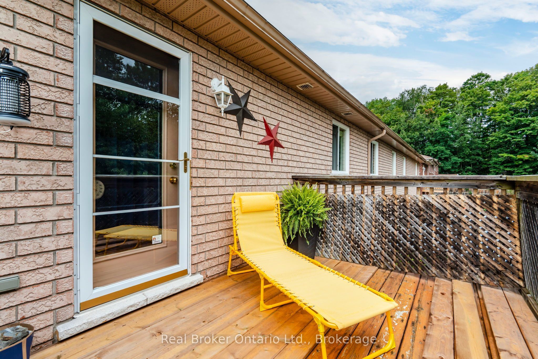 140 Southwinds Crescent Property Photo 18