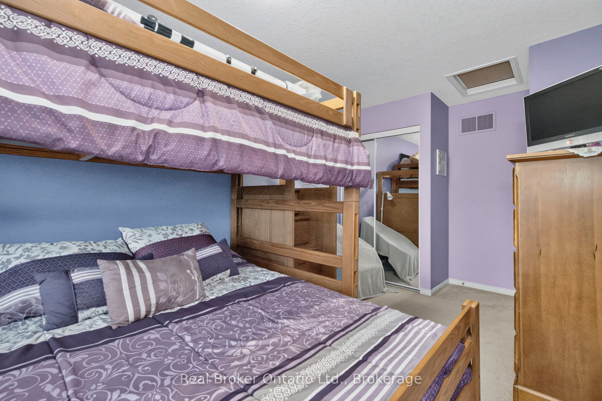 140 Southwinds Crescent Property Photo 20