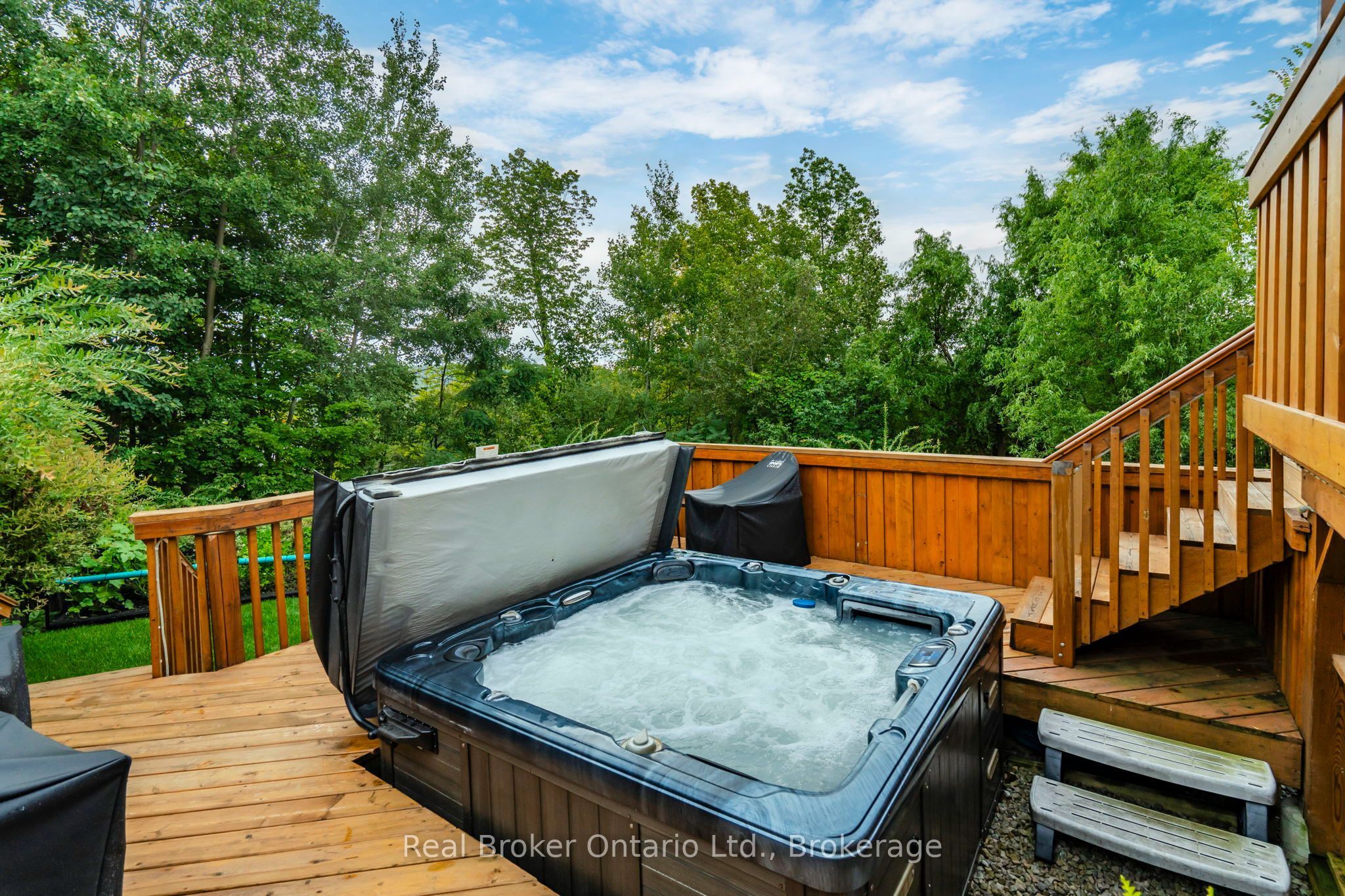 140 Southwinds Crescent Property Photo 27
