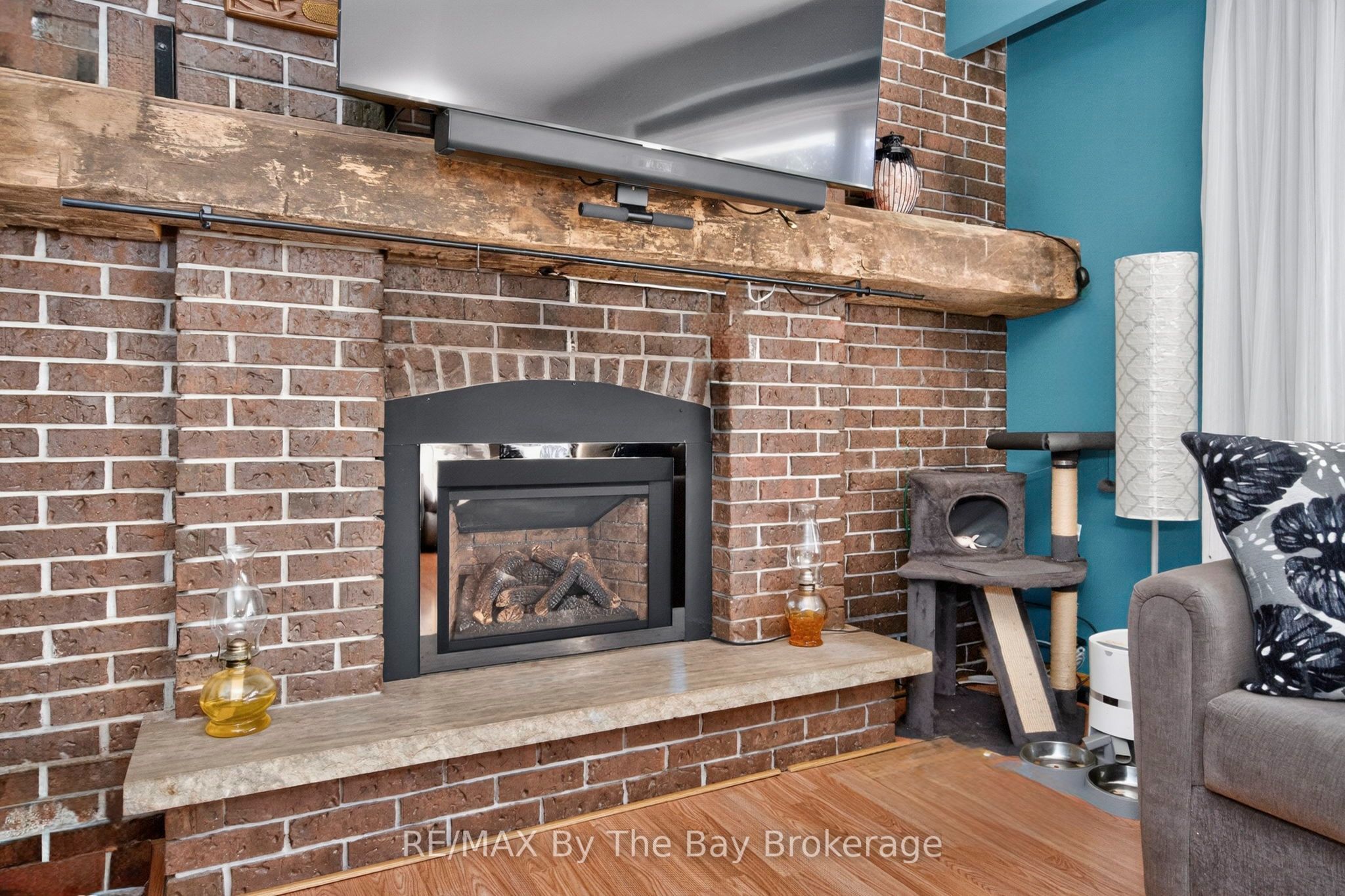 439 Fifth Street Property Photo 8