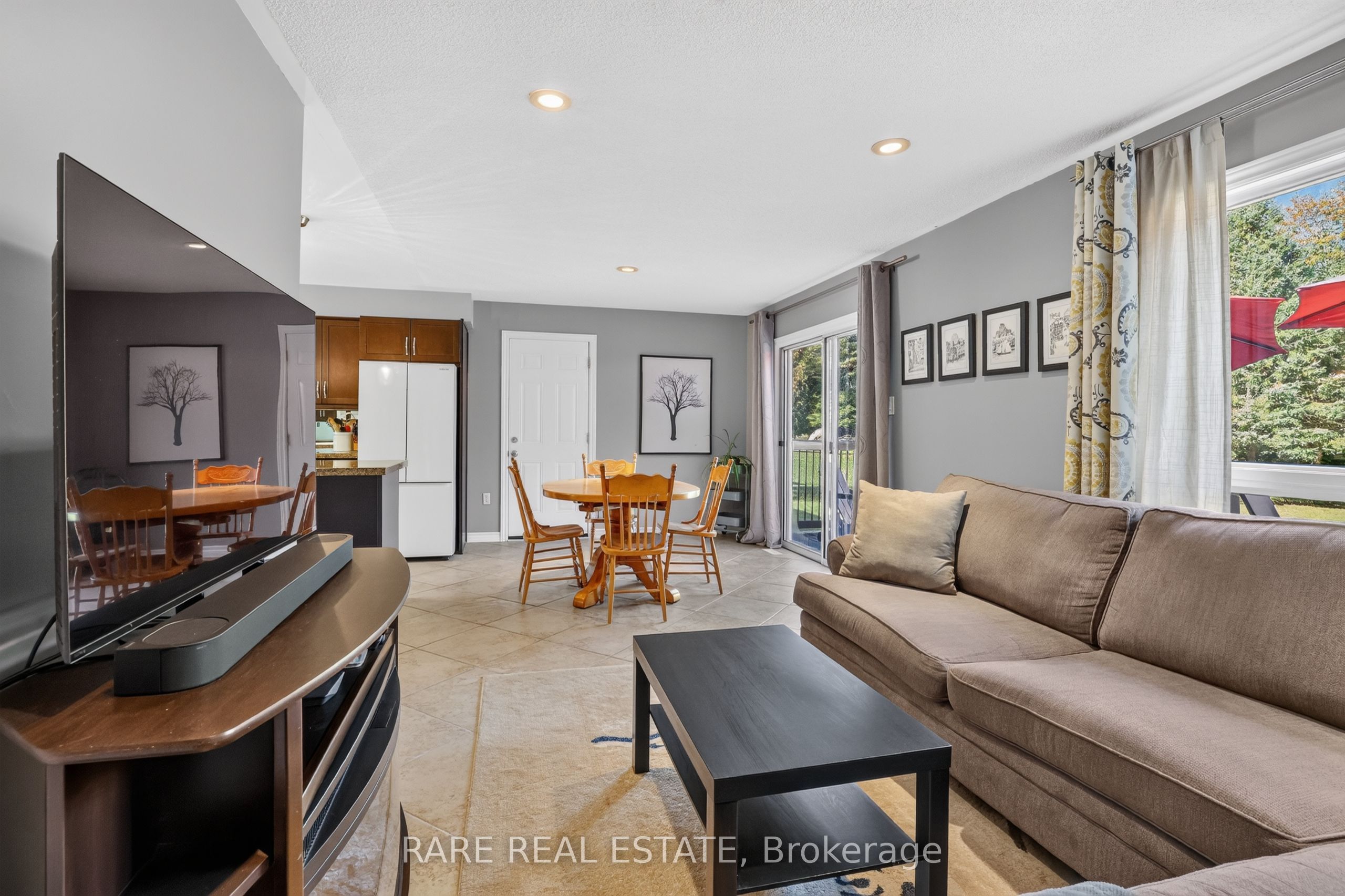 36 Sugarbush Road Property Photo 12