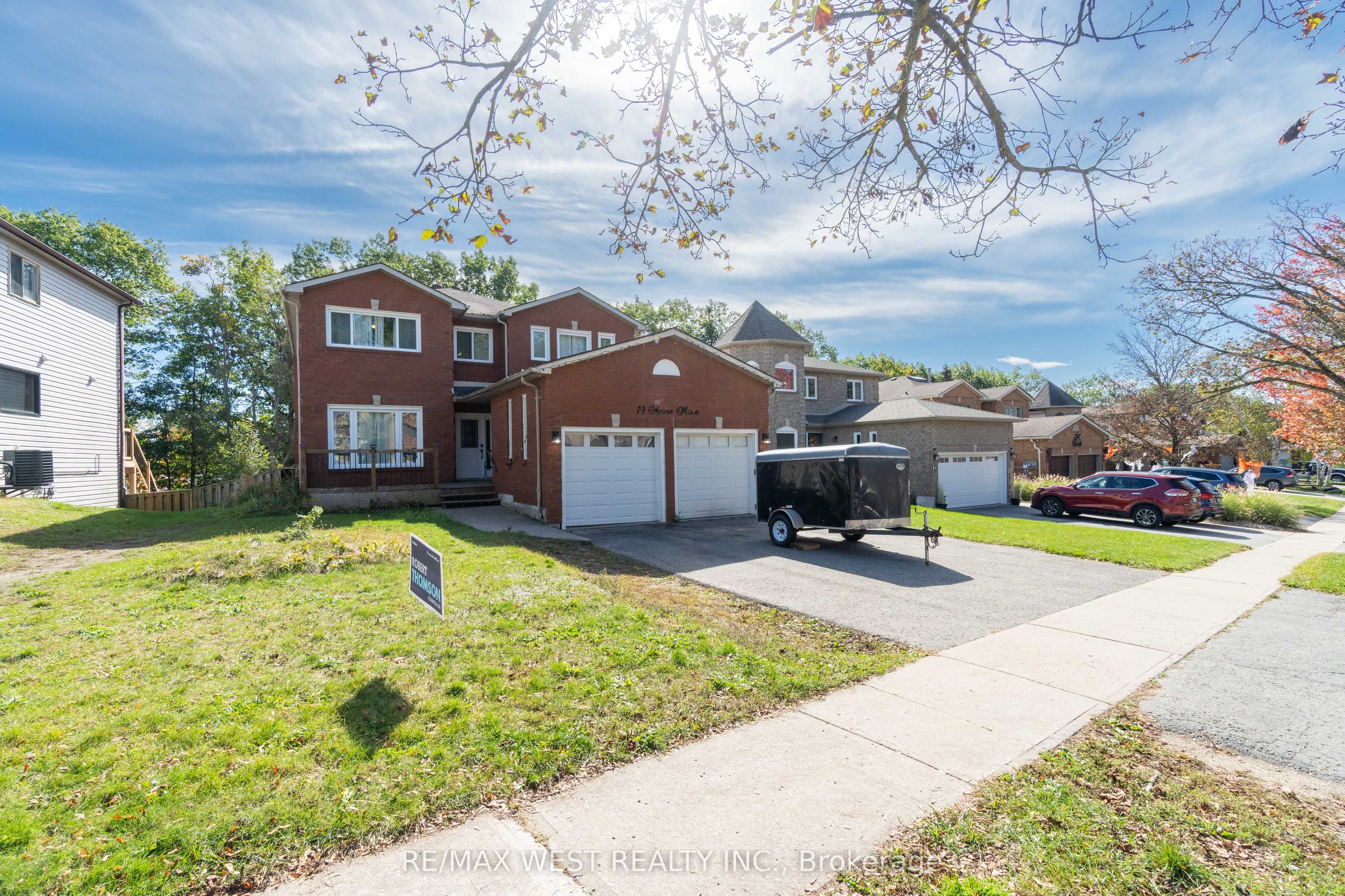 19 Moore Place Property Photo 2
