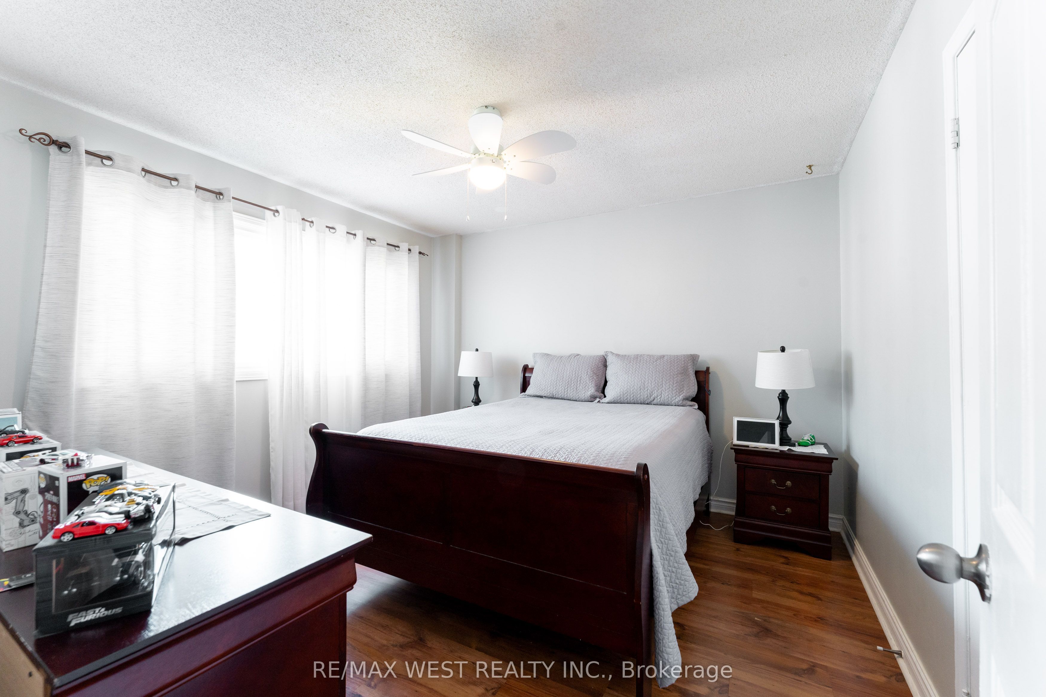 19 Moore Place Property Photo 16