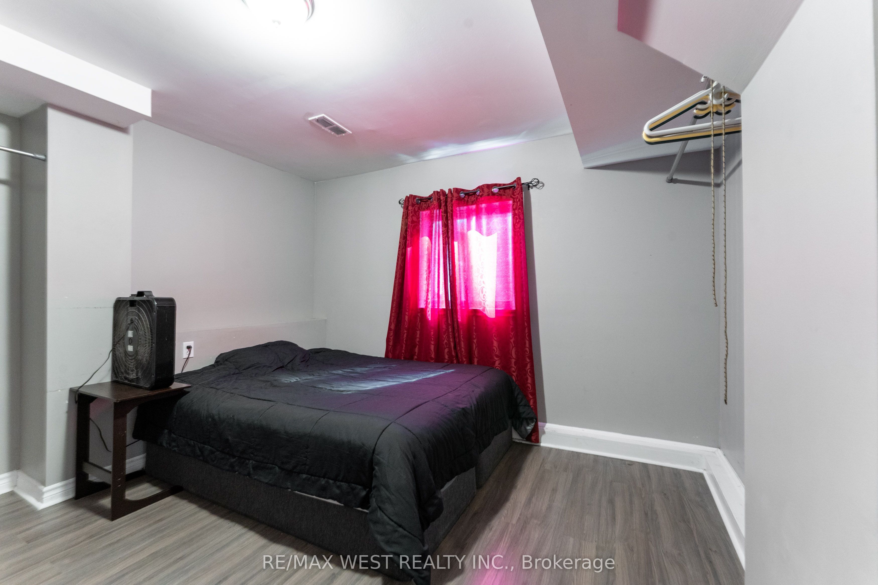 19 Moore Place Property Photo 23
