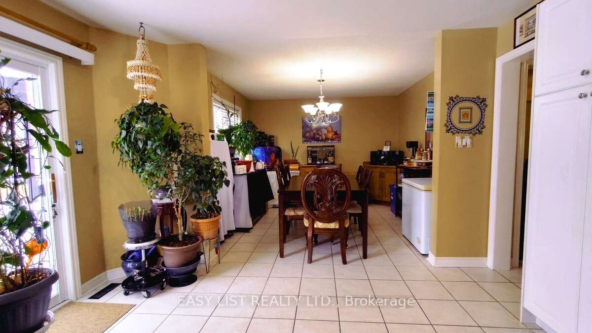 35 Raquel Street Property Photo 10