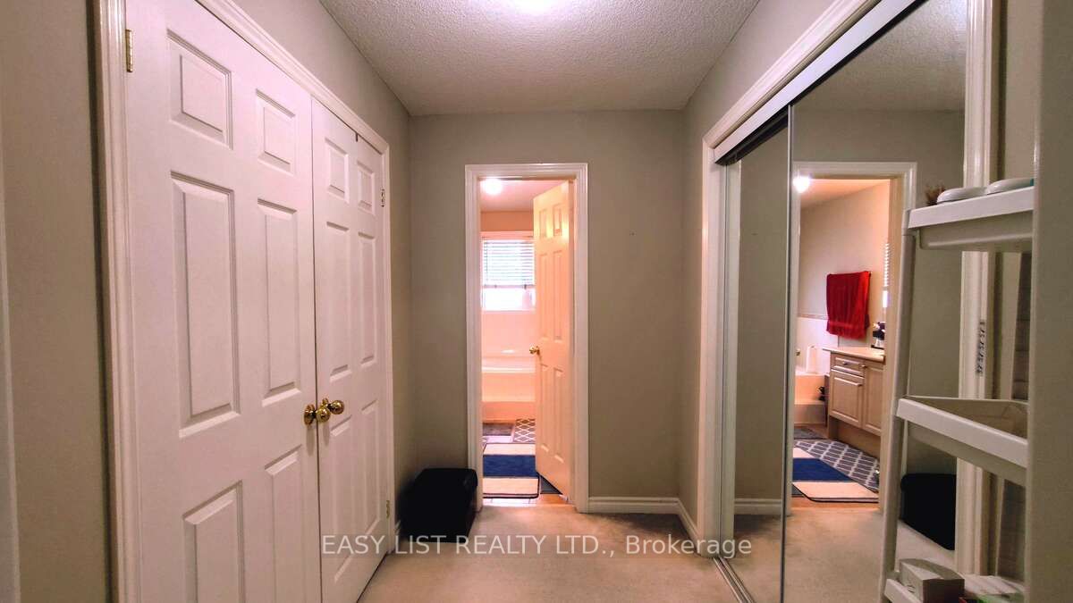 35 Raquel Street Property Photo 18
