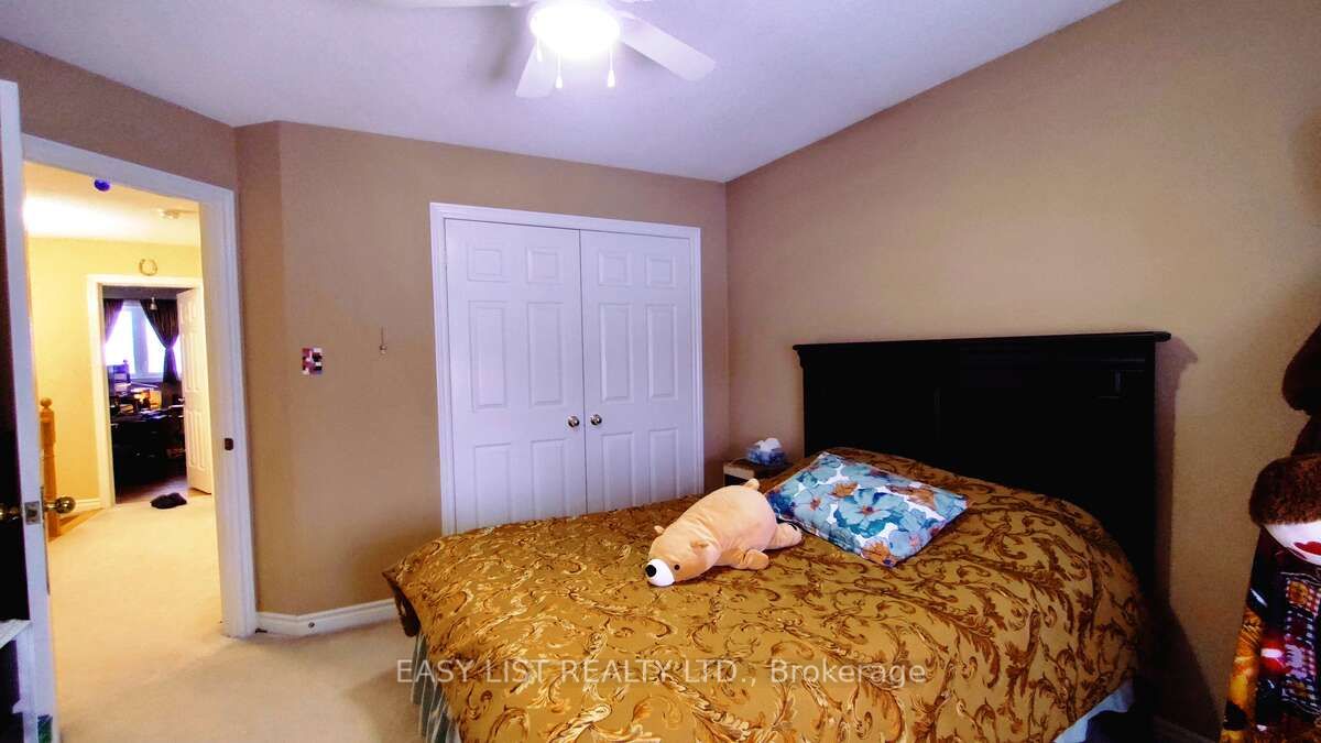 35 Raquel Street Property Photo 23