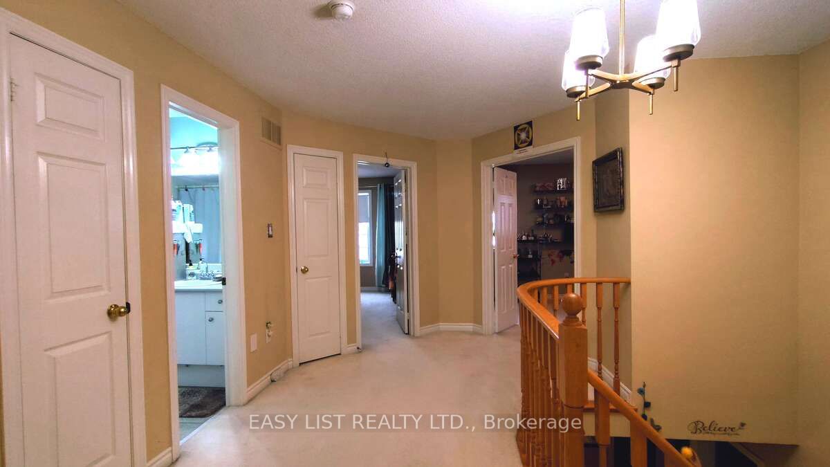 35 Raquel Street Property Photo 27