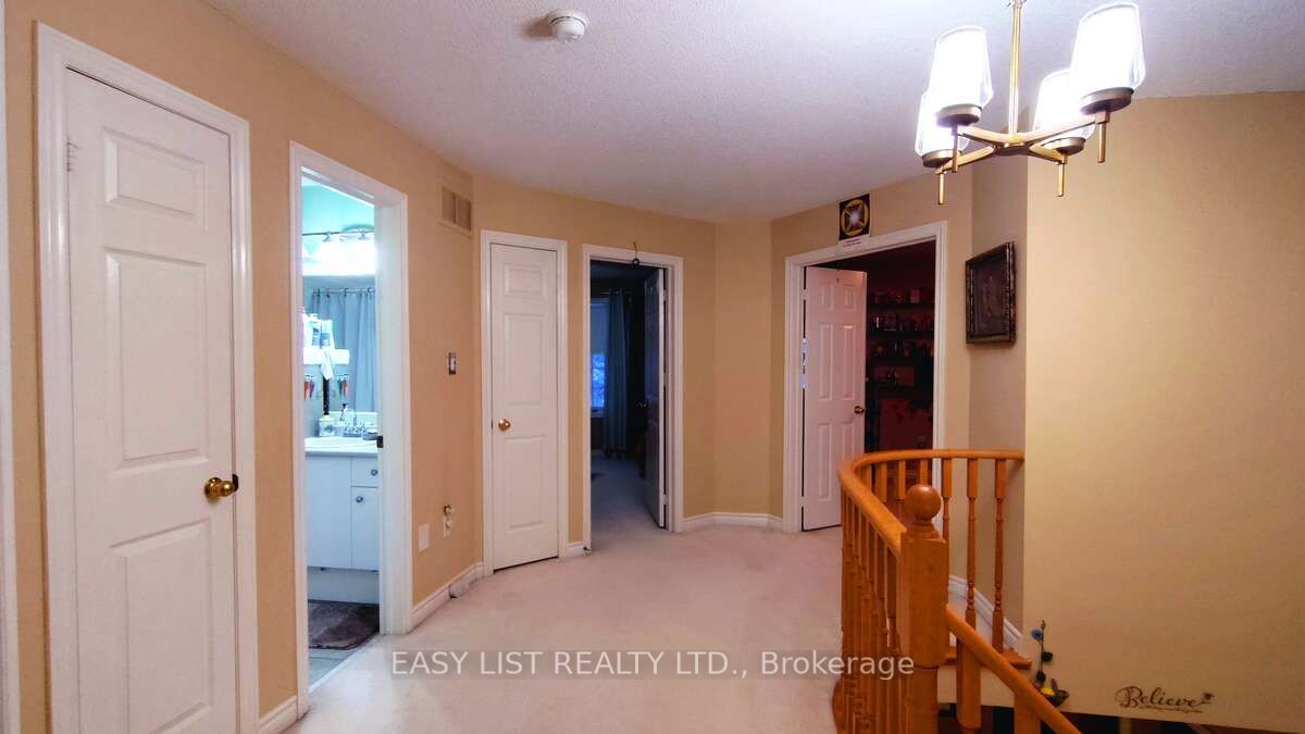 35 Raquel Street Property Photo 30