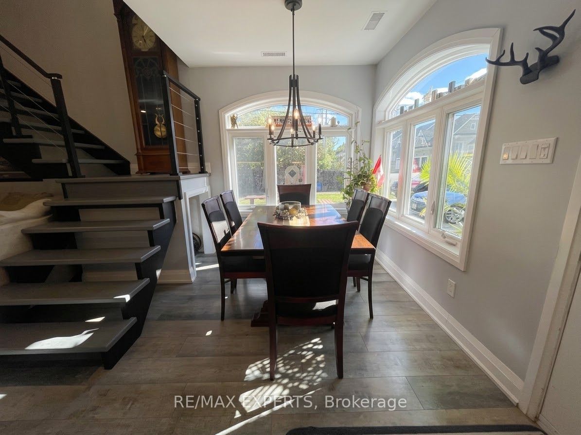 37 62nd Street N Property Photo 2