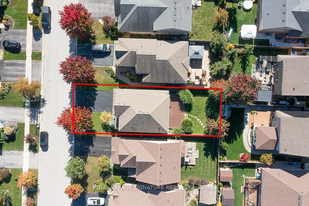 32 Davis Street Property Photo 43