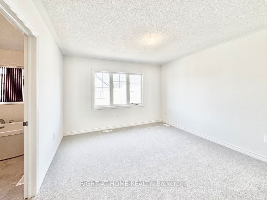 12 Daisy Street Property Photo 7