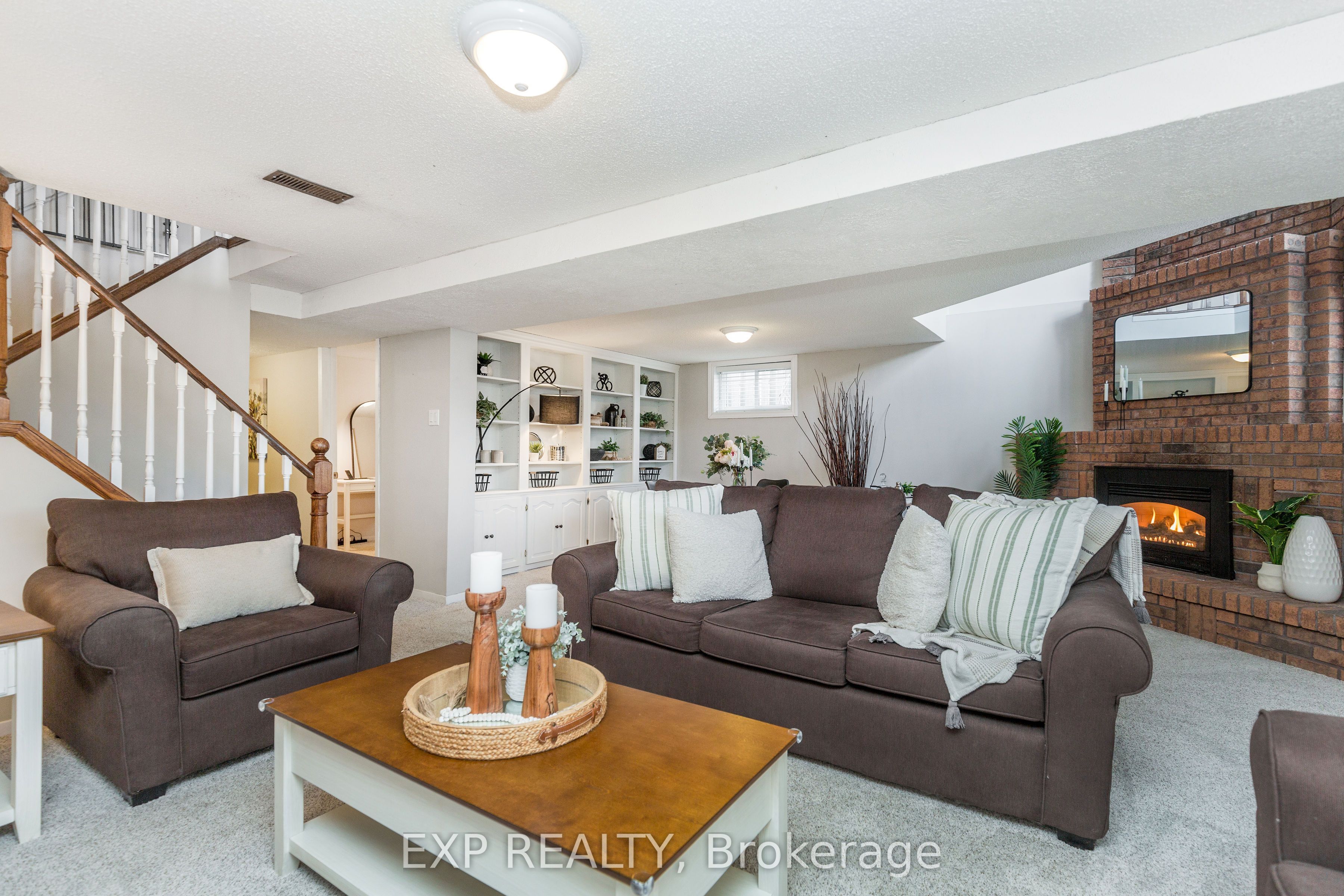12 Craig Crescent Property Photo 16