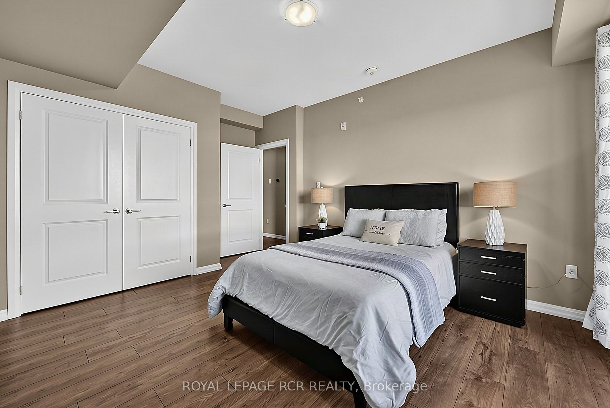 302 Essa Road 502 Property Photo 20