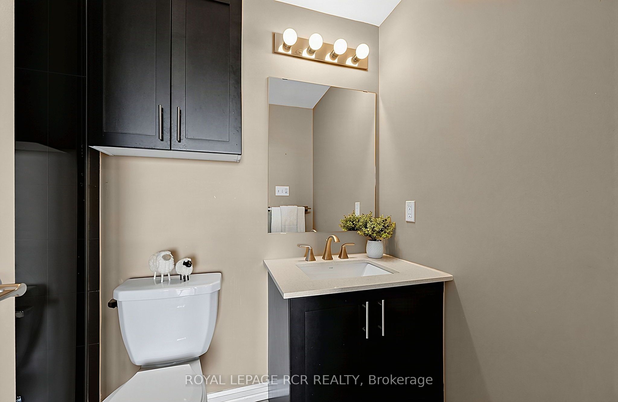 302 Essa Road 502 Property Photo 28