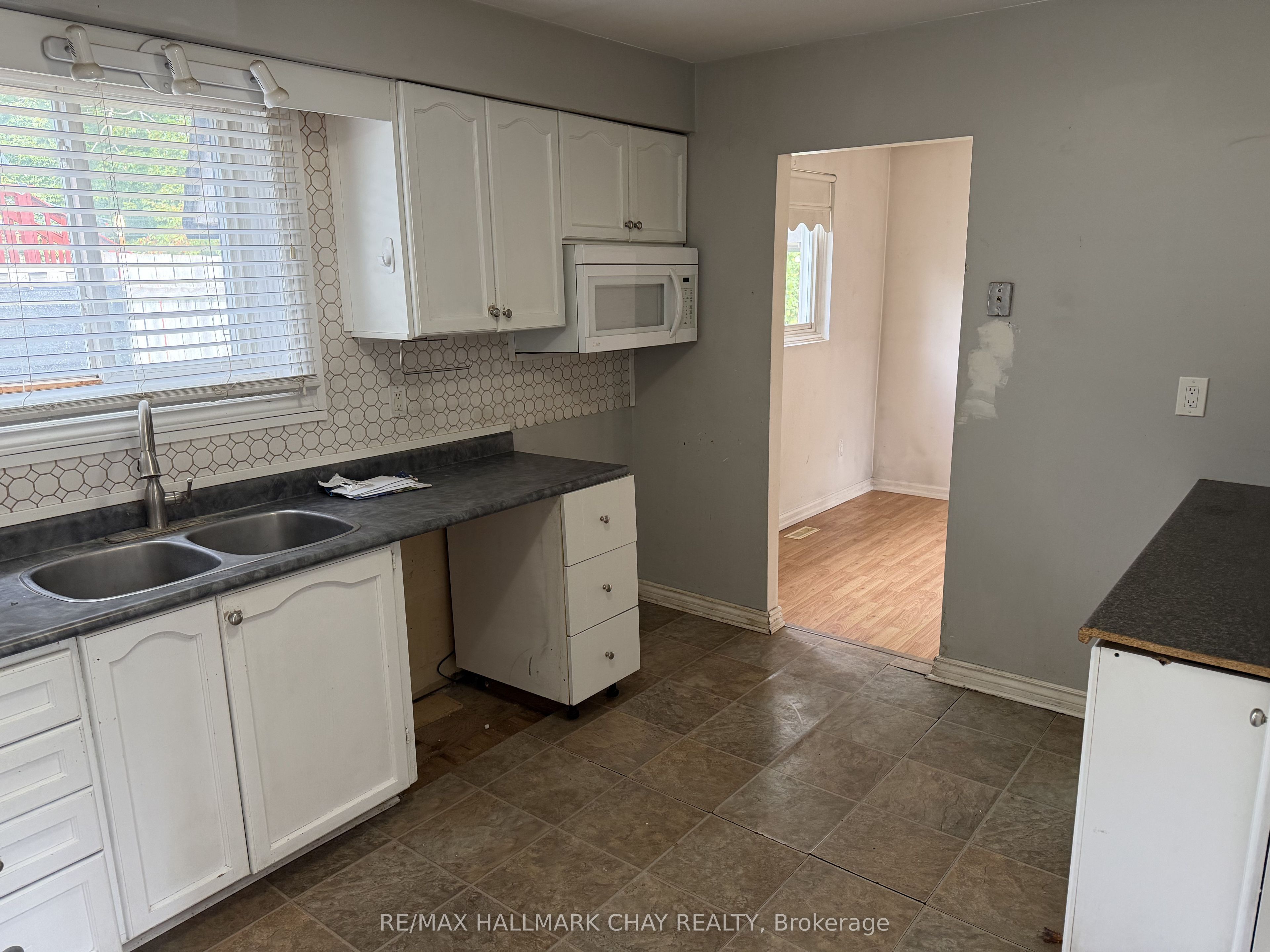 2 Birchwood Drive Property Photo 5