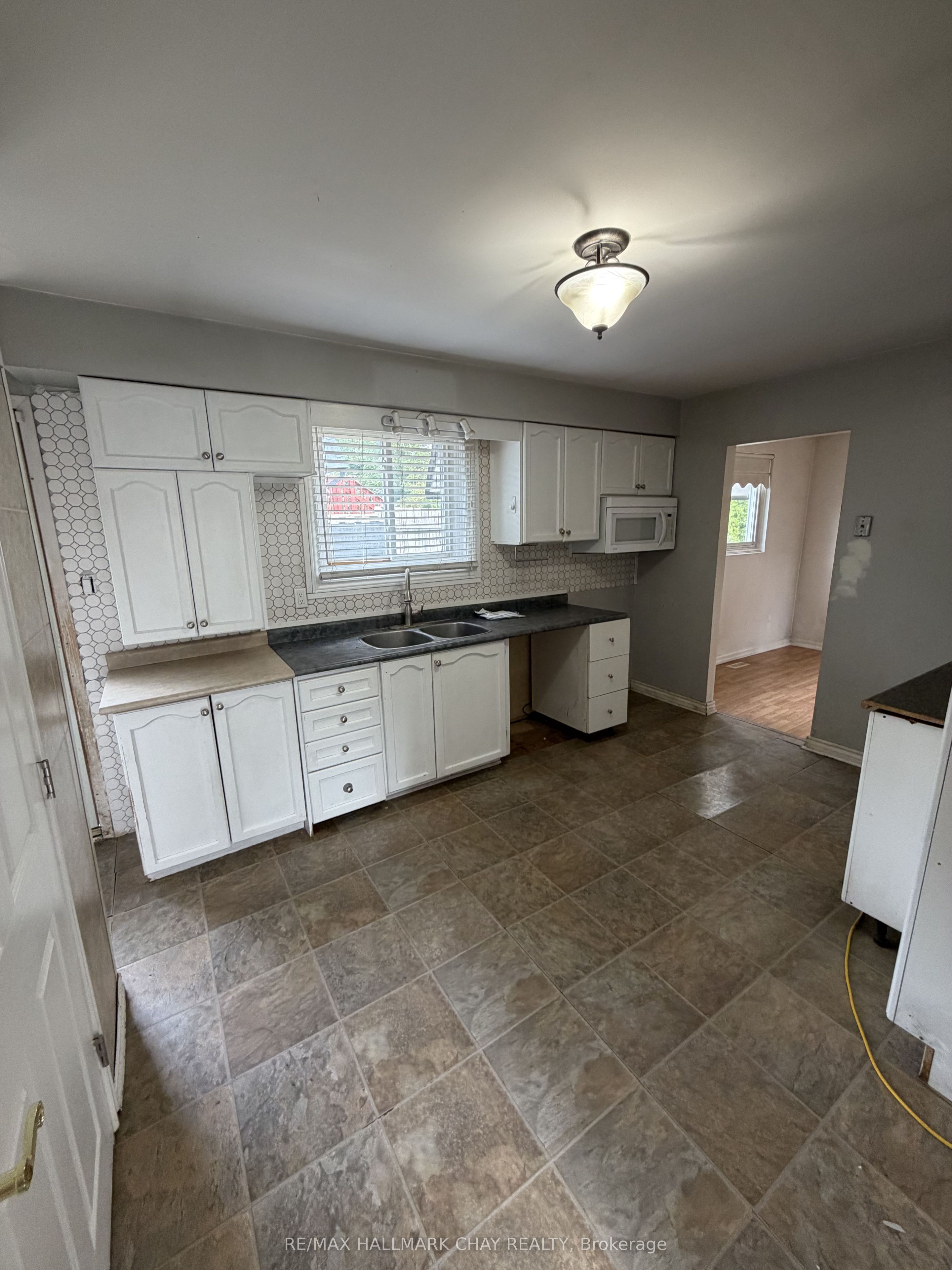 2 Birchwood Drive Property Photo 6