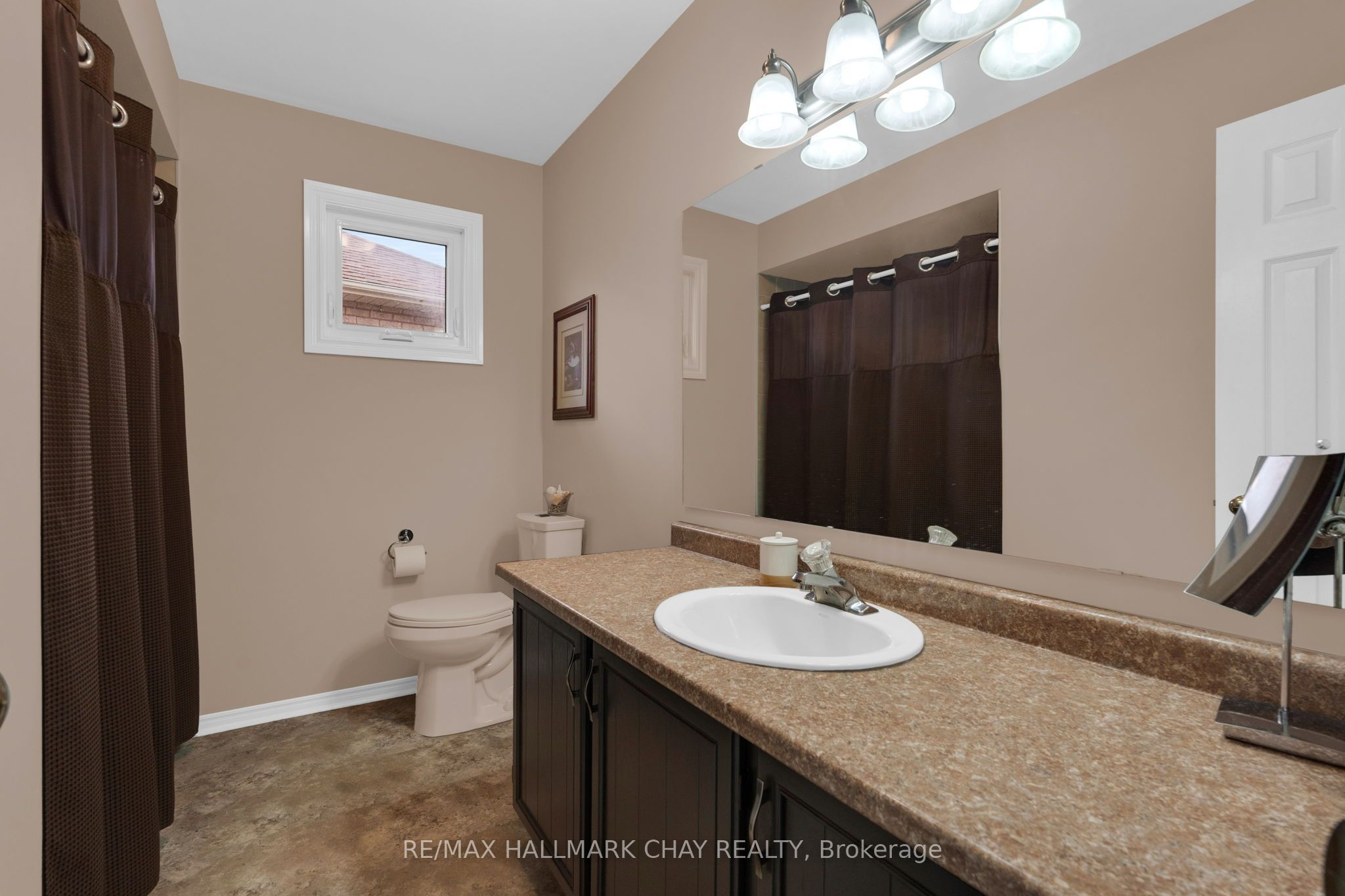 35 Grasett Crescent Property Photo 30