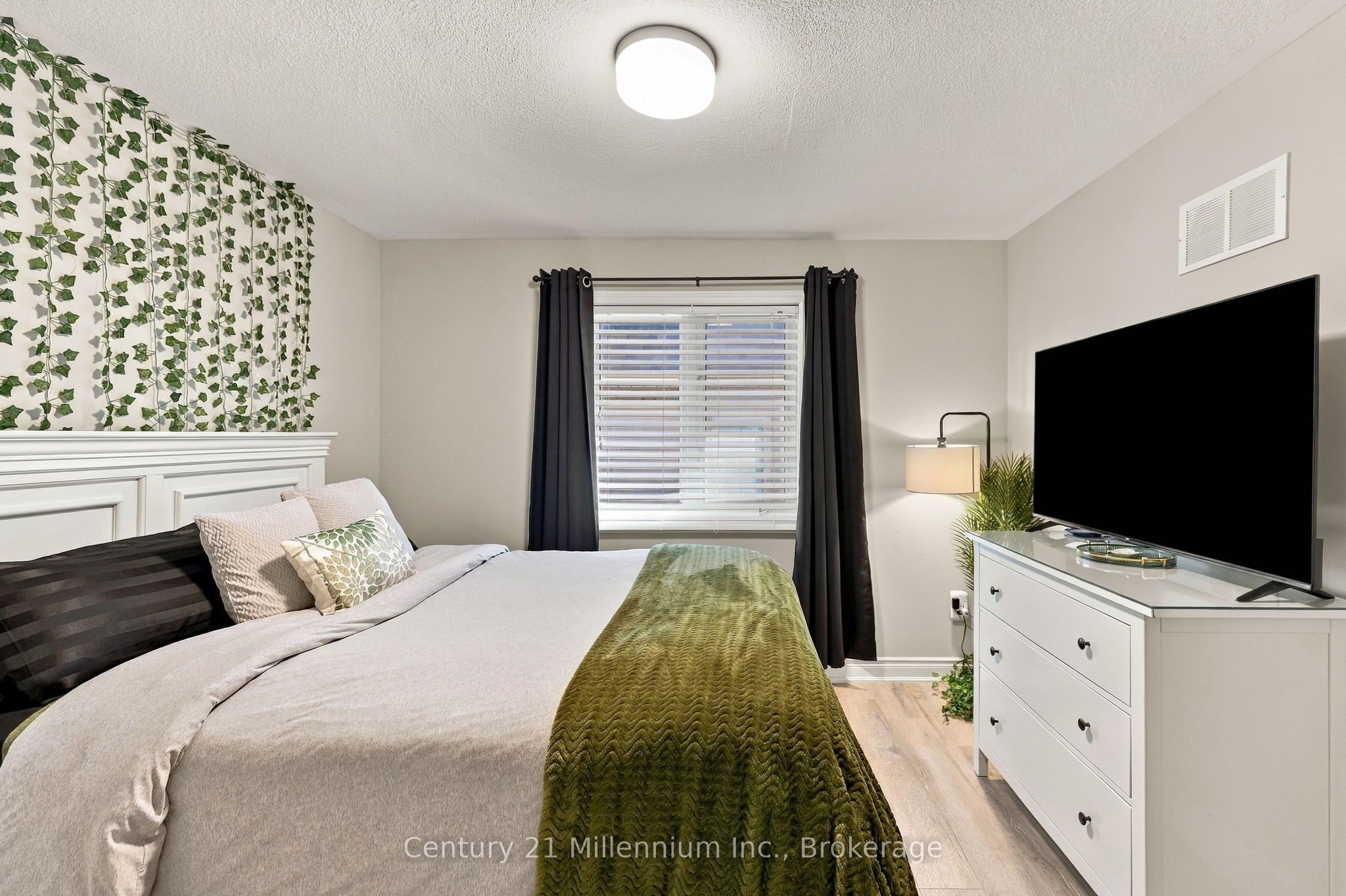 22 Cooper Street Property Photo 24