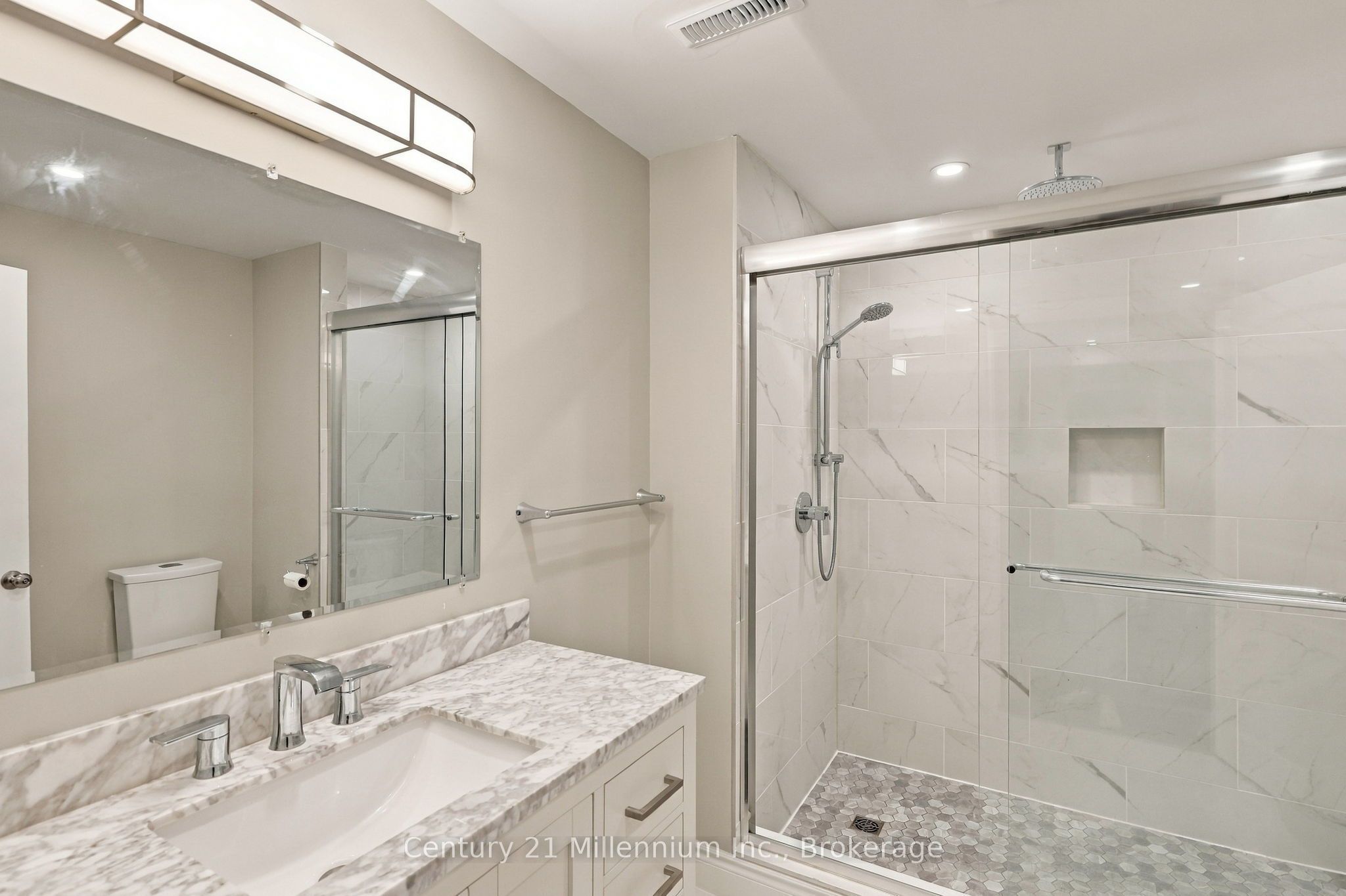 22 Cooper Street Property Photo 33