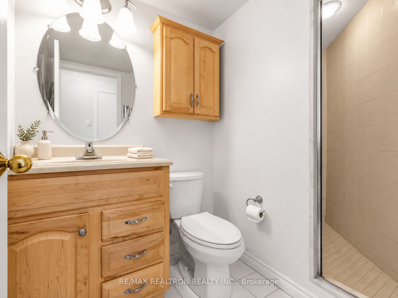 75 Ellen Street 1111 Property Photo 38