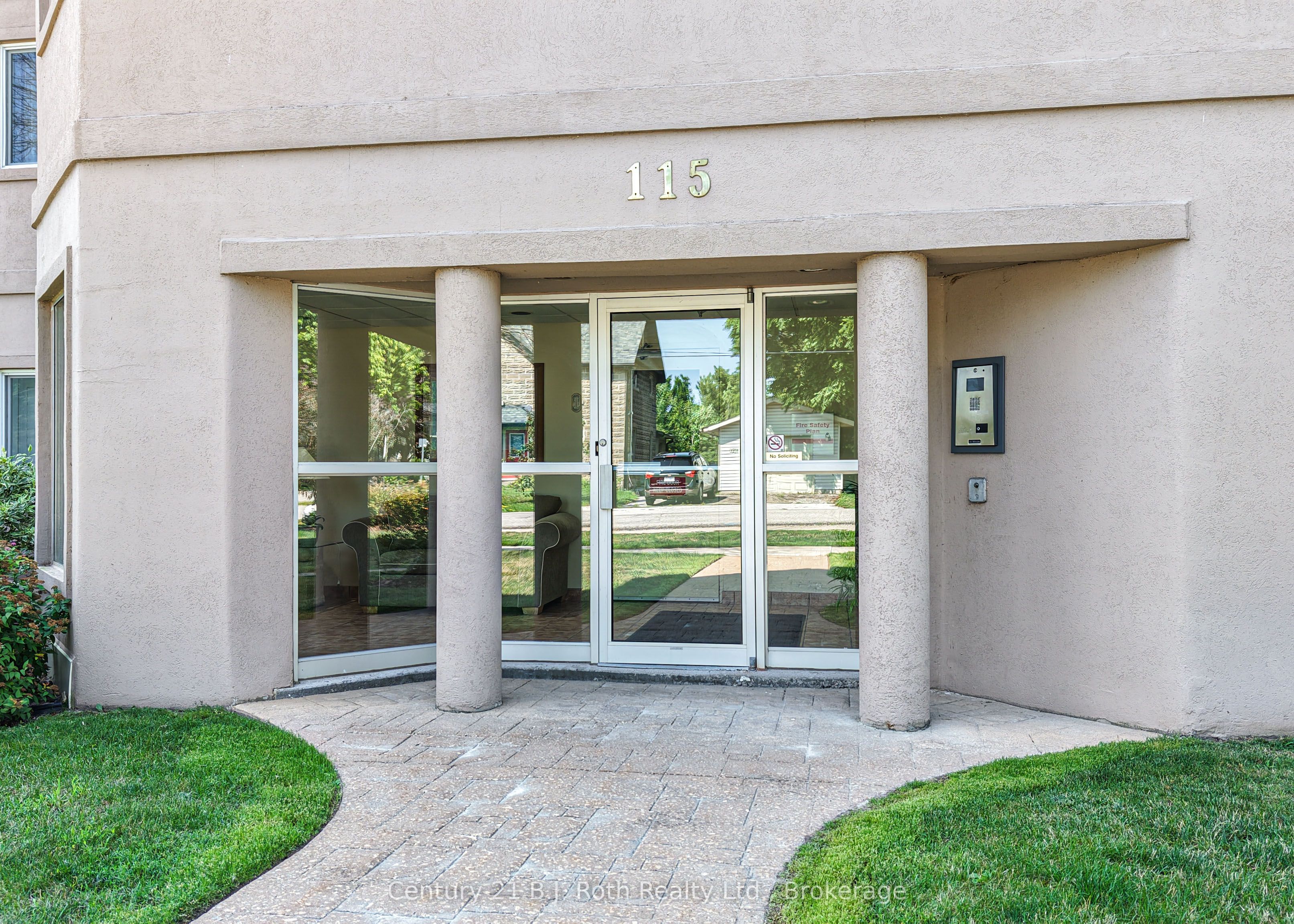 115 Bond Street Unit 201 Property Photo 5