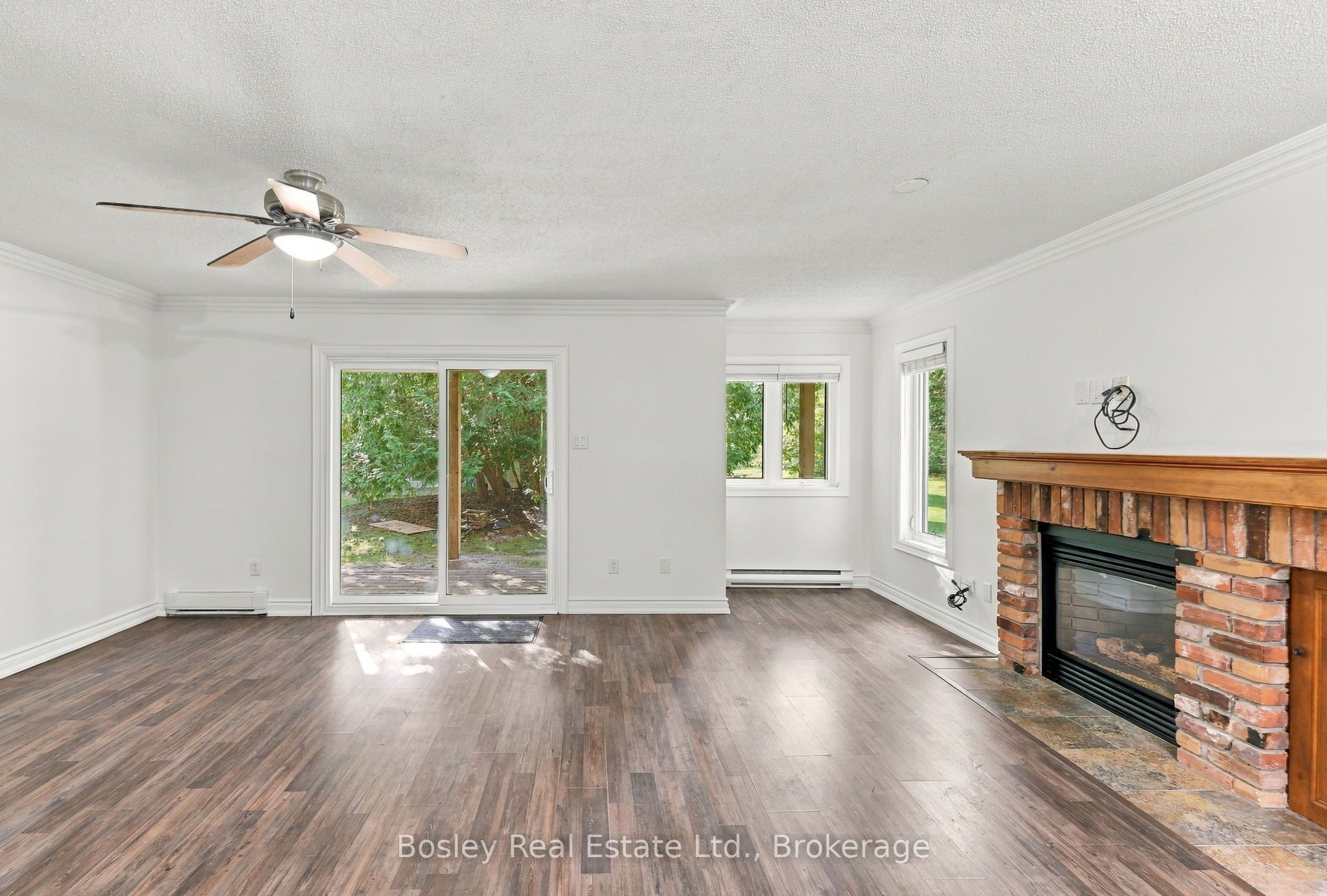 552 Oxbow Crescent Property Photo 14