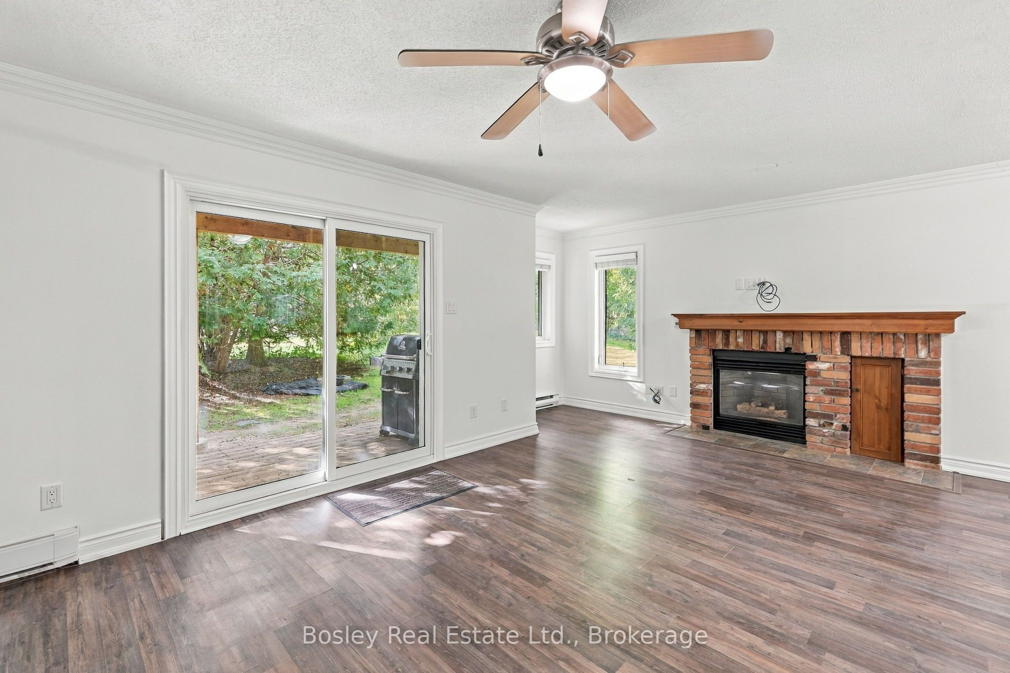 552 Oxbow Crescent Property Photo 15