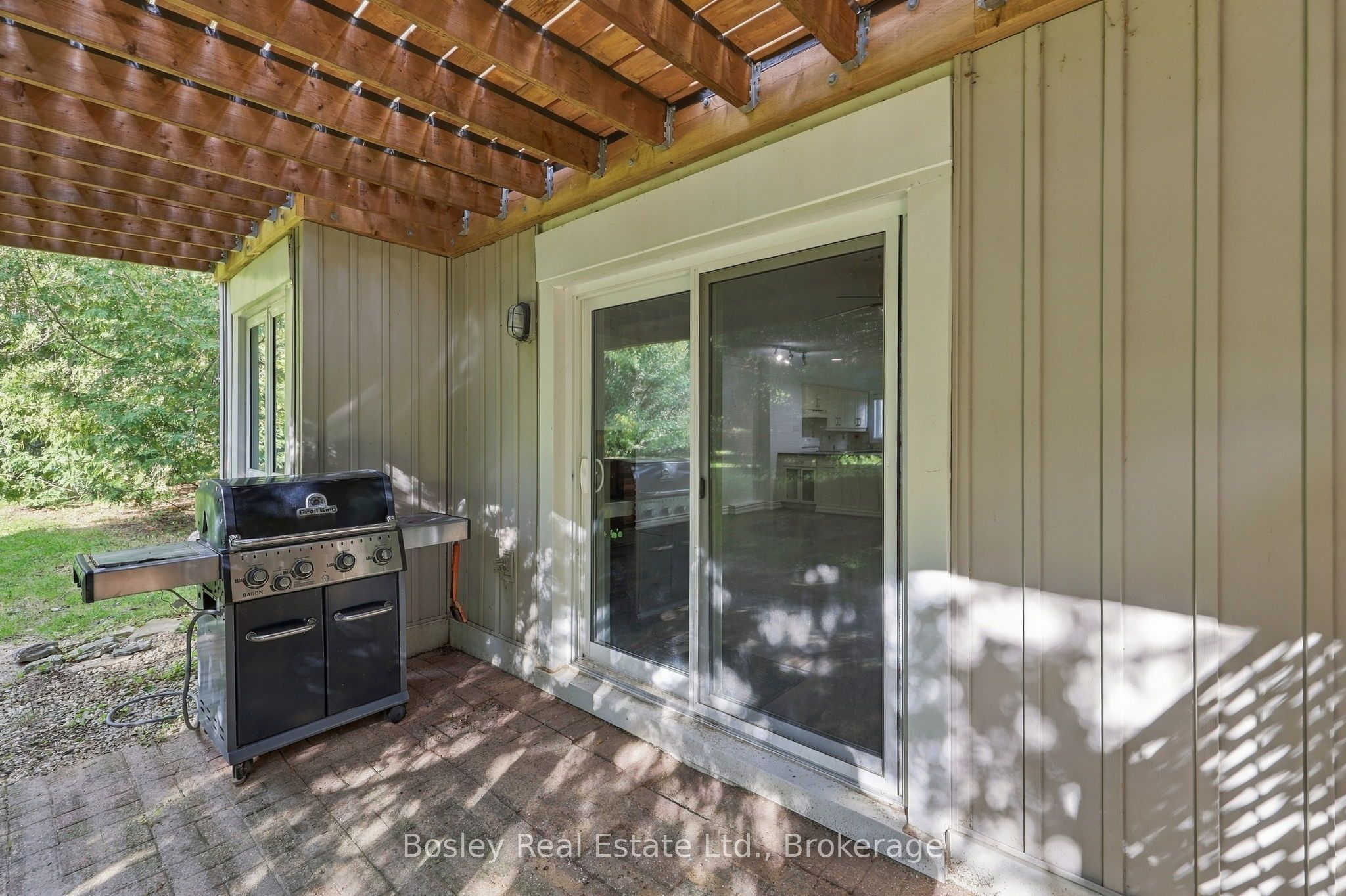 552 Oxbow Crescent Property Photo 20
