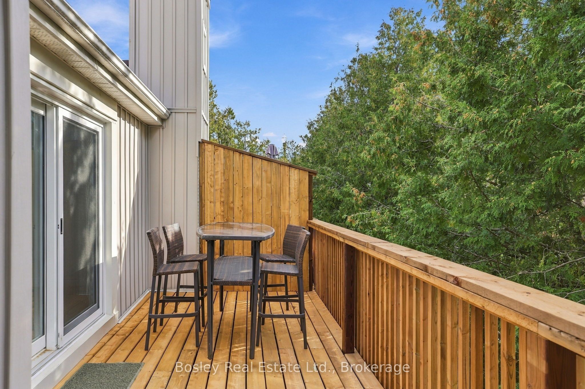 552 Oxbow Crescent Property Photo 33