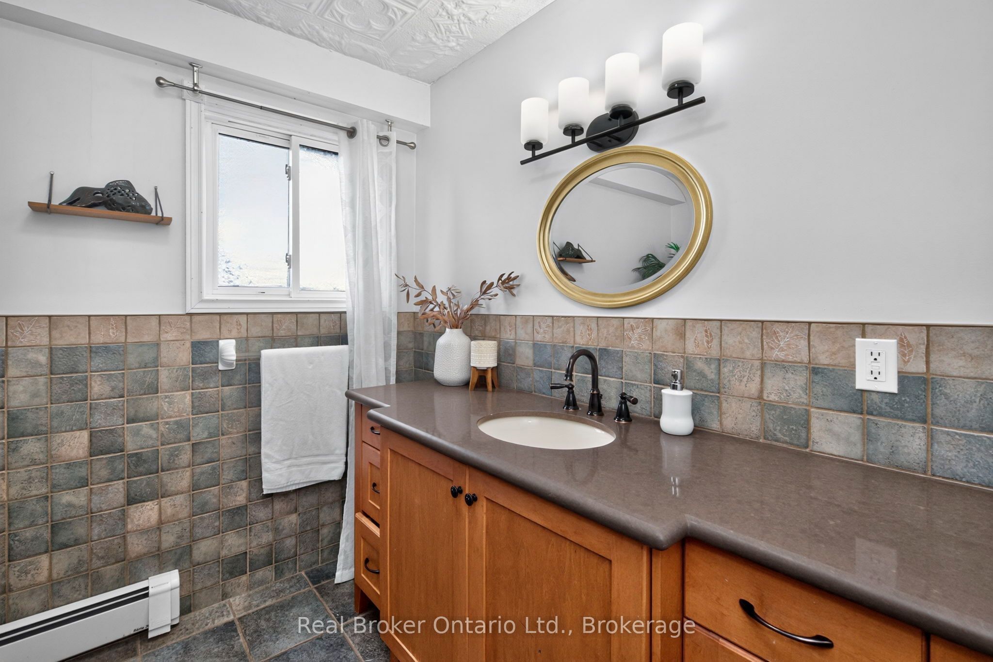320 Lafontaine Road W Property Photo 15