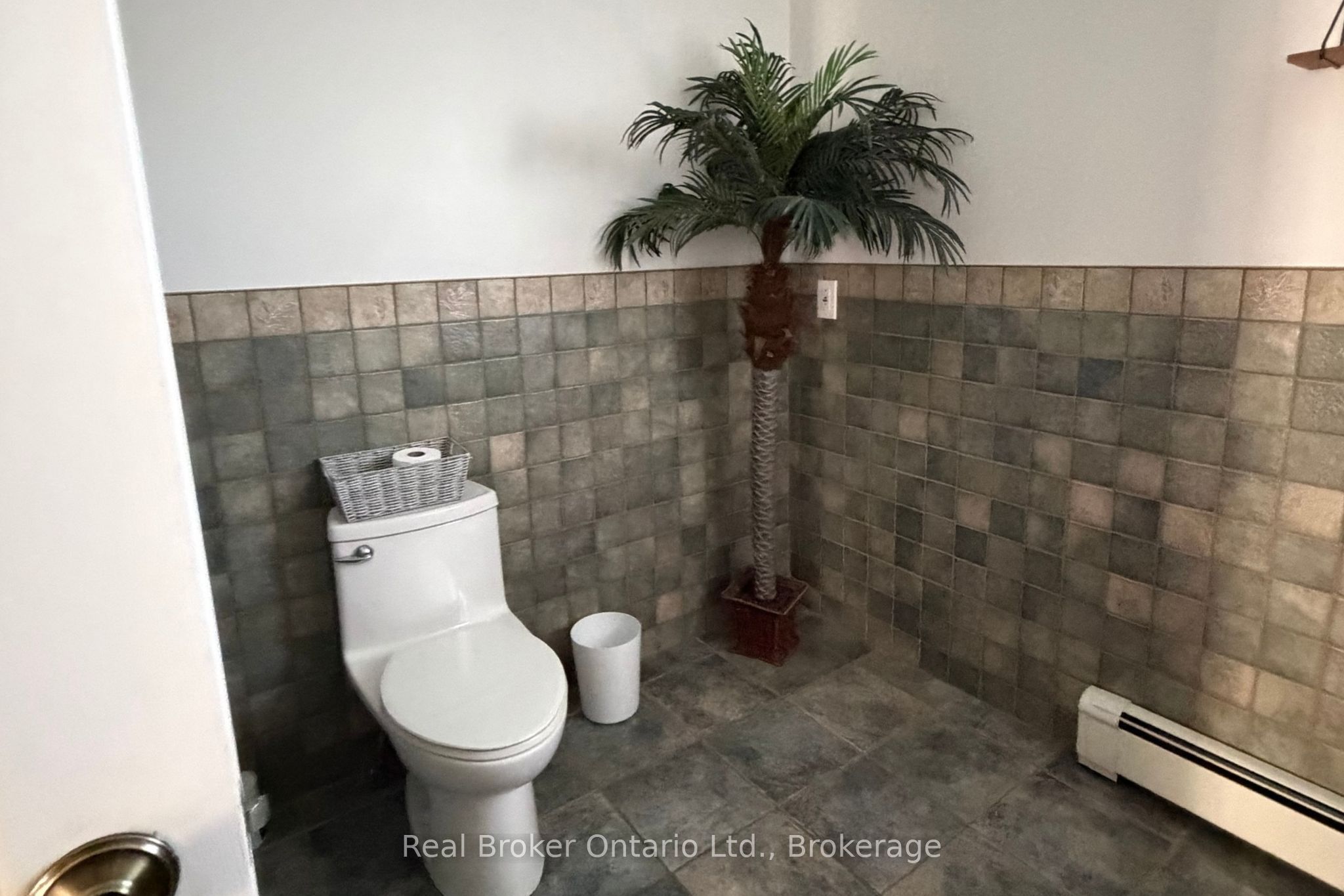 320 Lafontaine Road W Property Photo 16