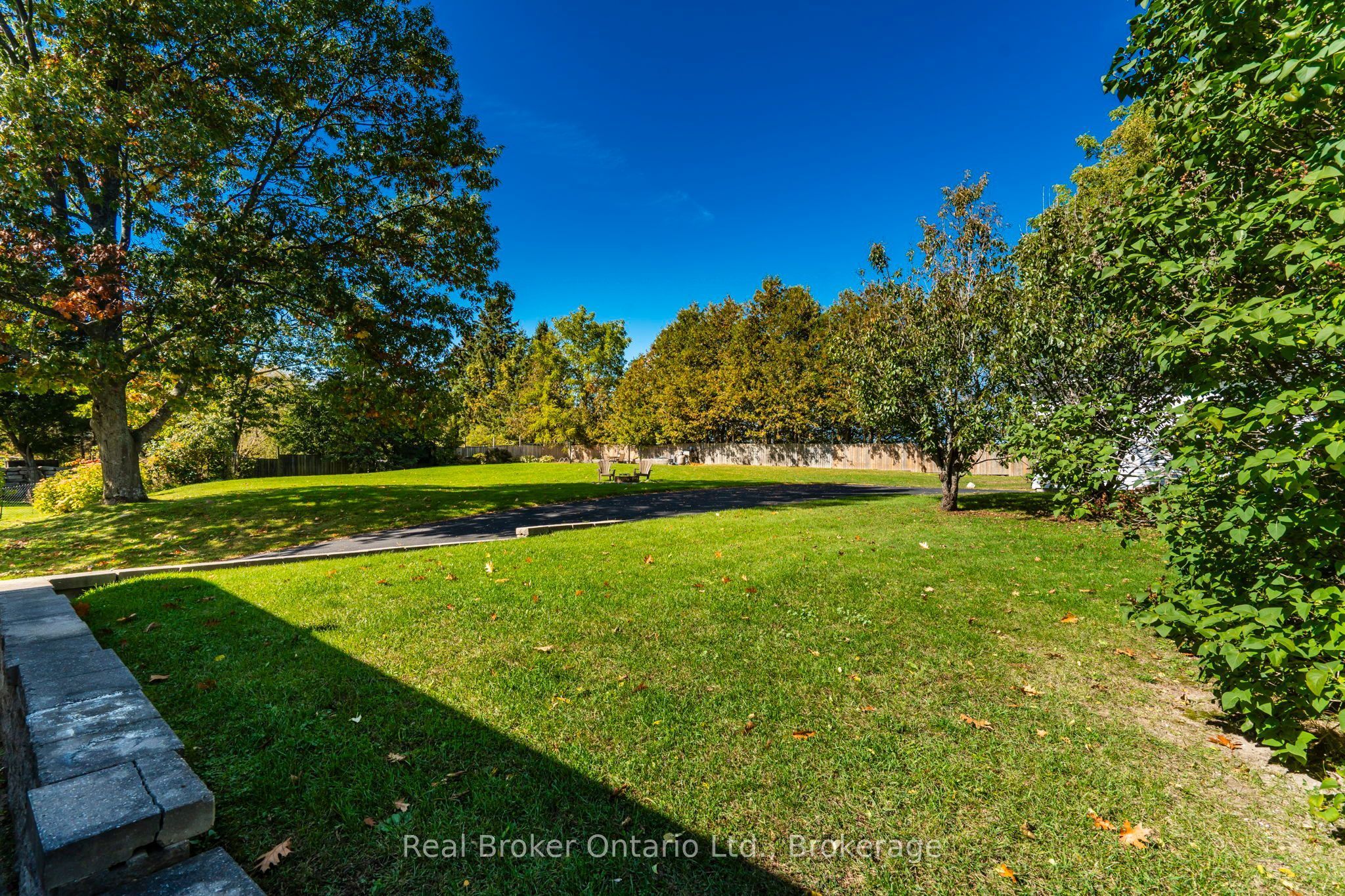 320 Lafontaine Road W Property Photo 32