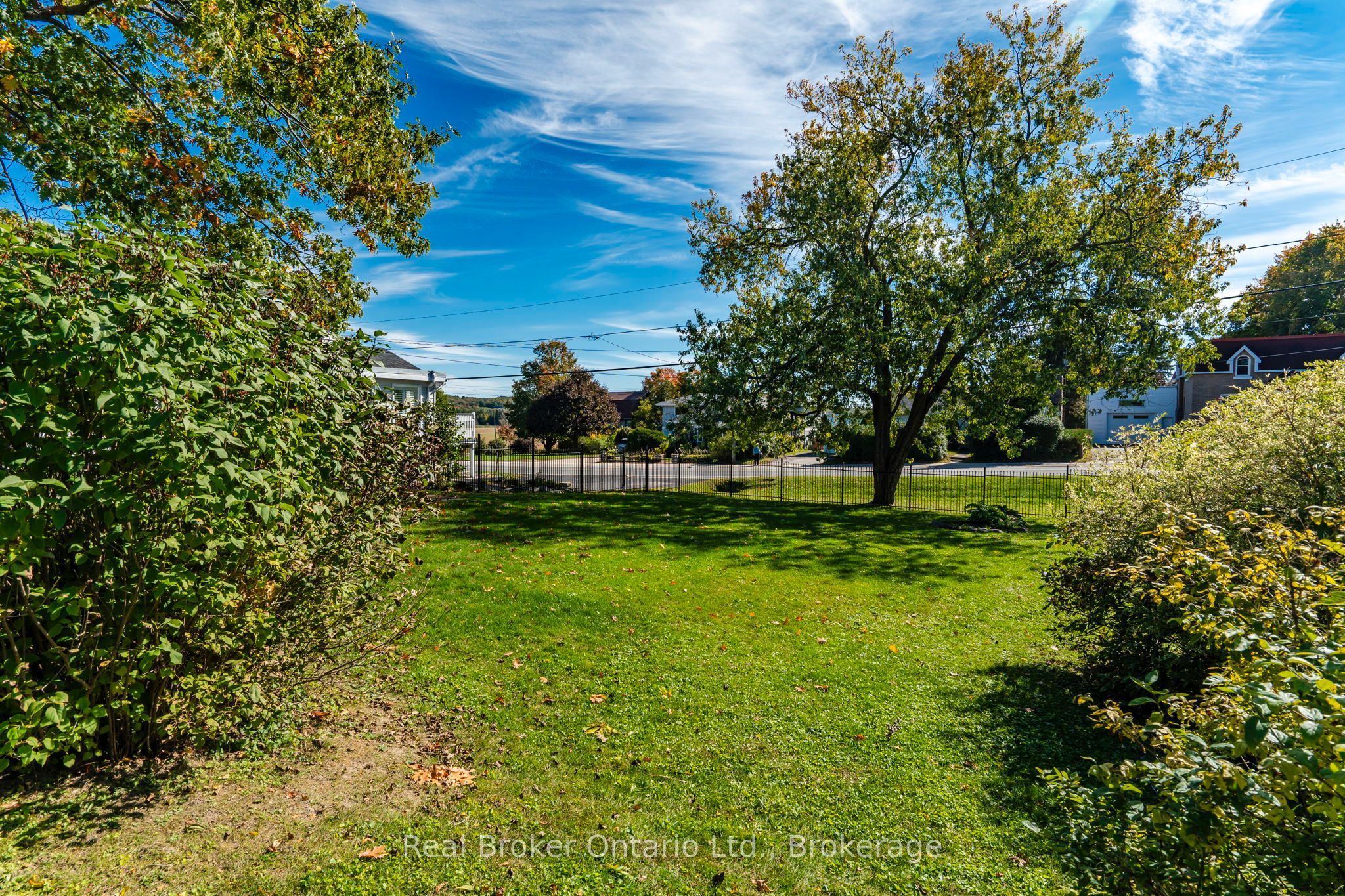 320 Lafontaine Road W Property Photo 37