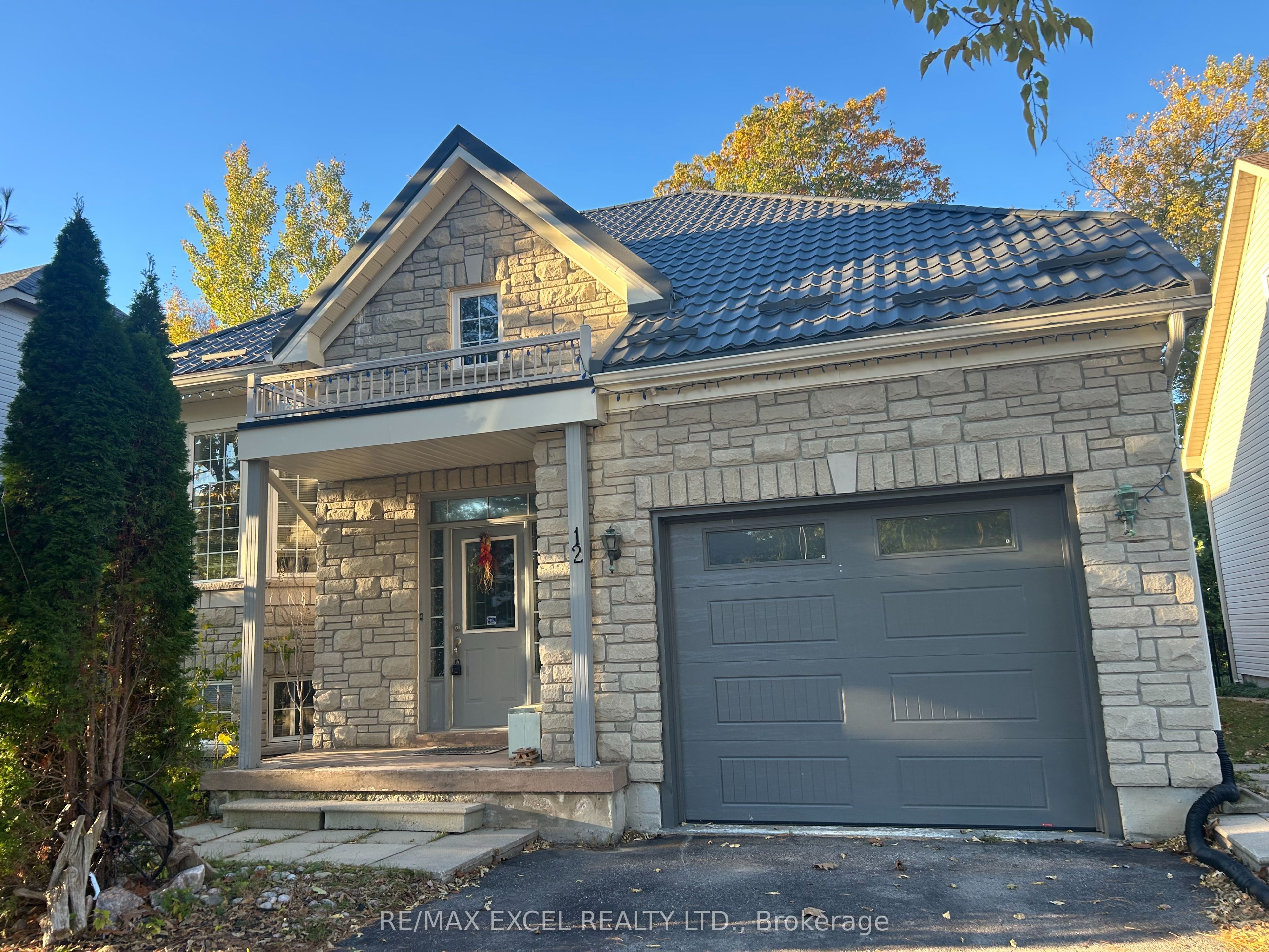 12 Cardinal Way Property Photo 2