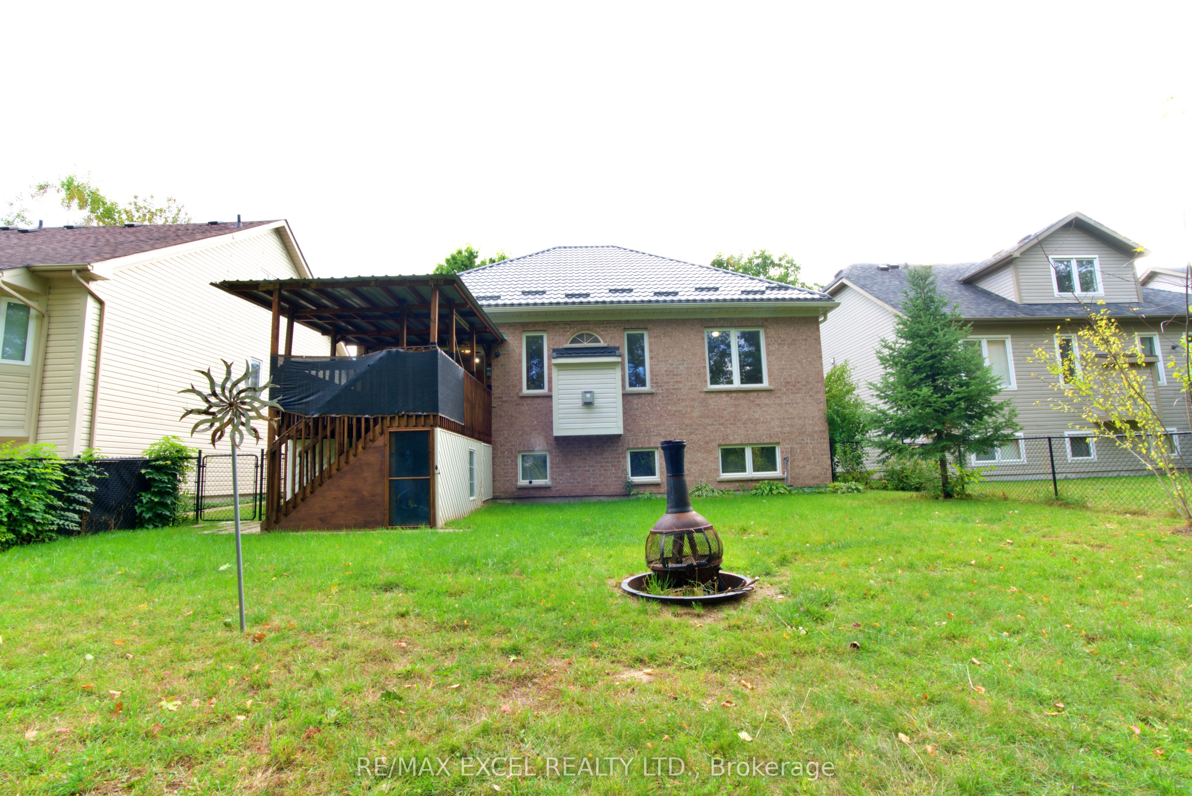 12 Cardinal Way Property Photo 23