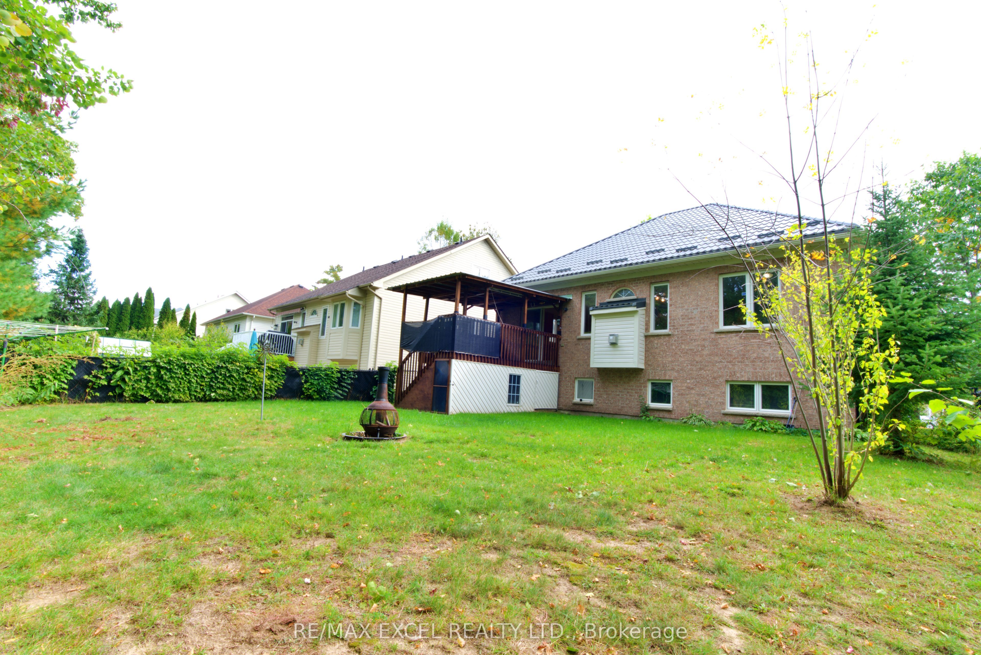 12 Cardinal Way Property Photo 24