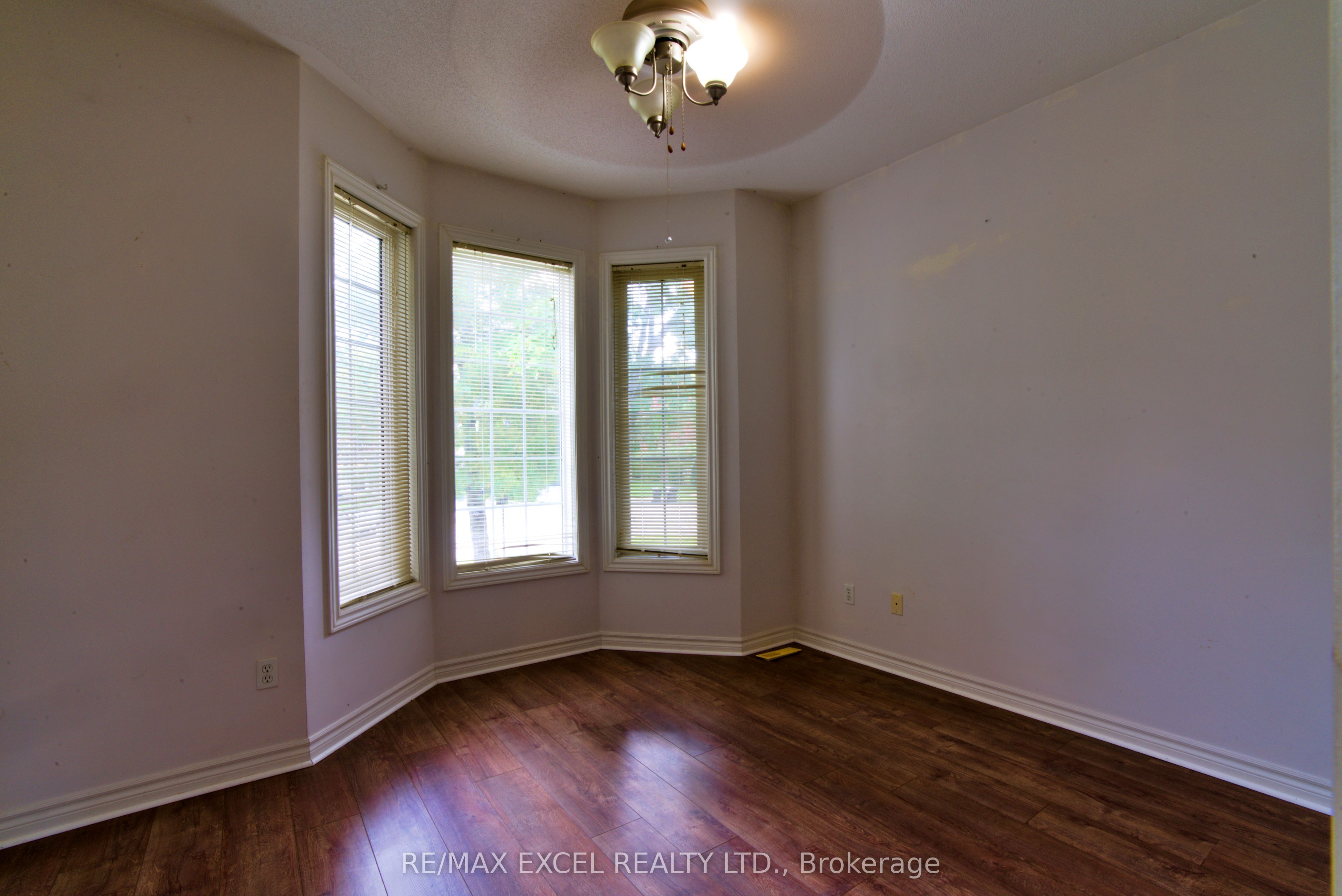 12 Cardinal Way Property Photo 32