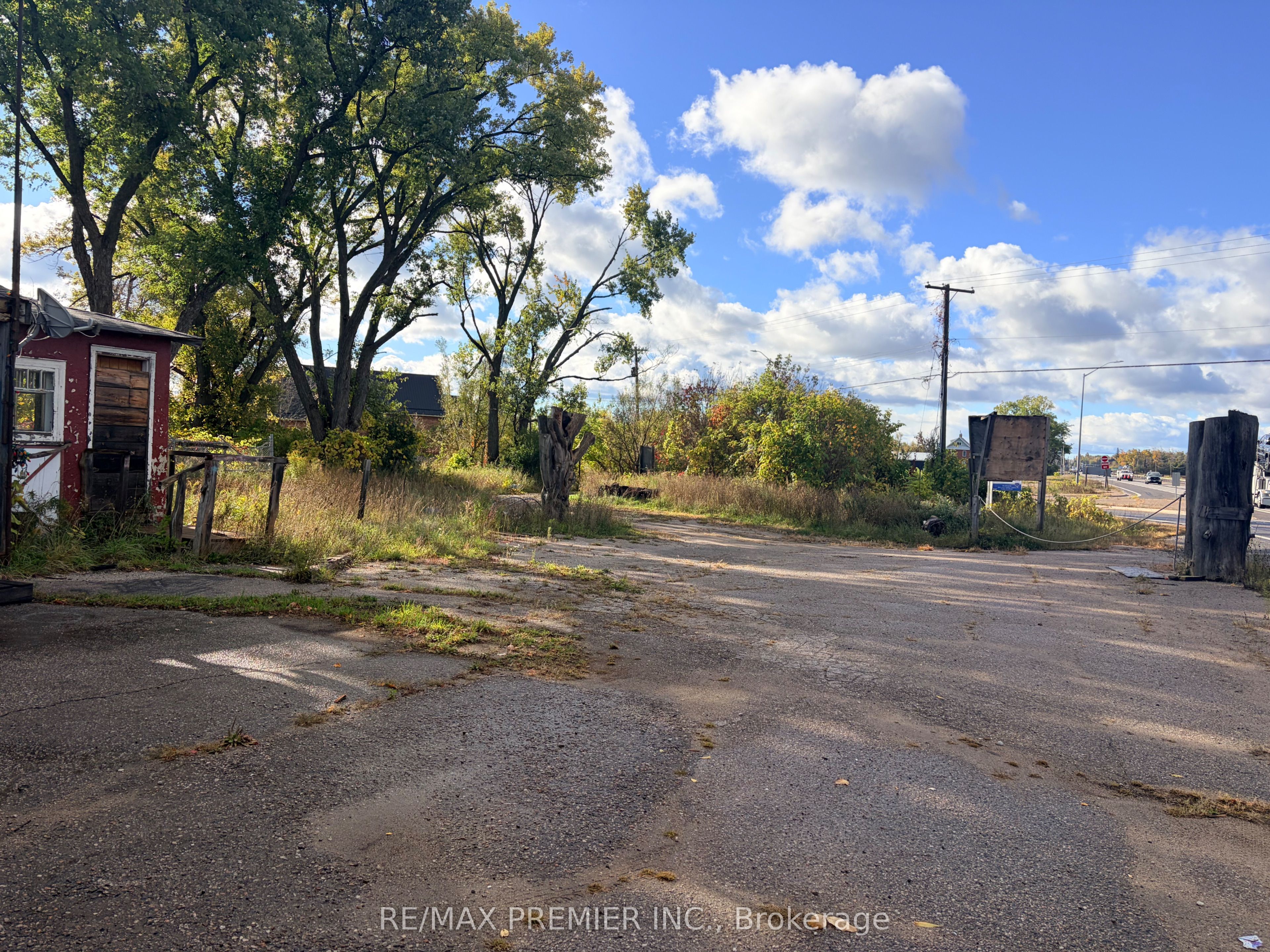 8665 Hwy 11 Property Photo 8