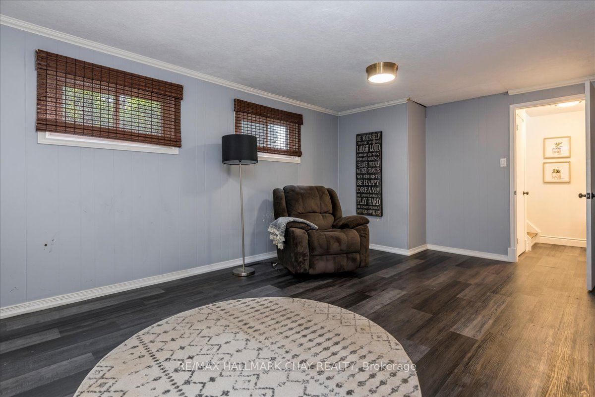 19 Highcroft Road Property Photo 25