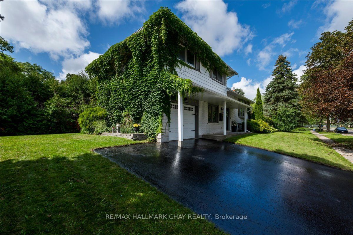 19 Highcroft Road Property Photo 32