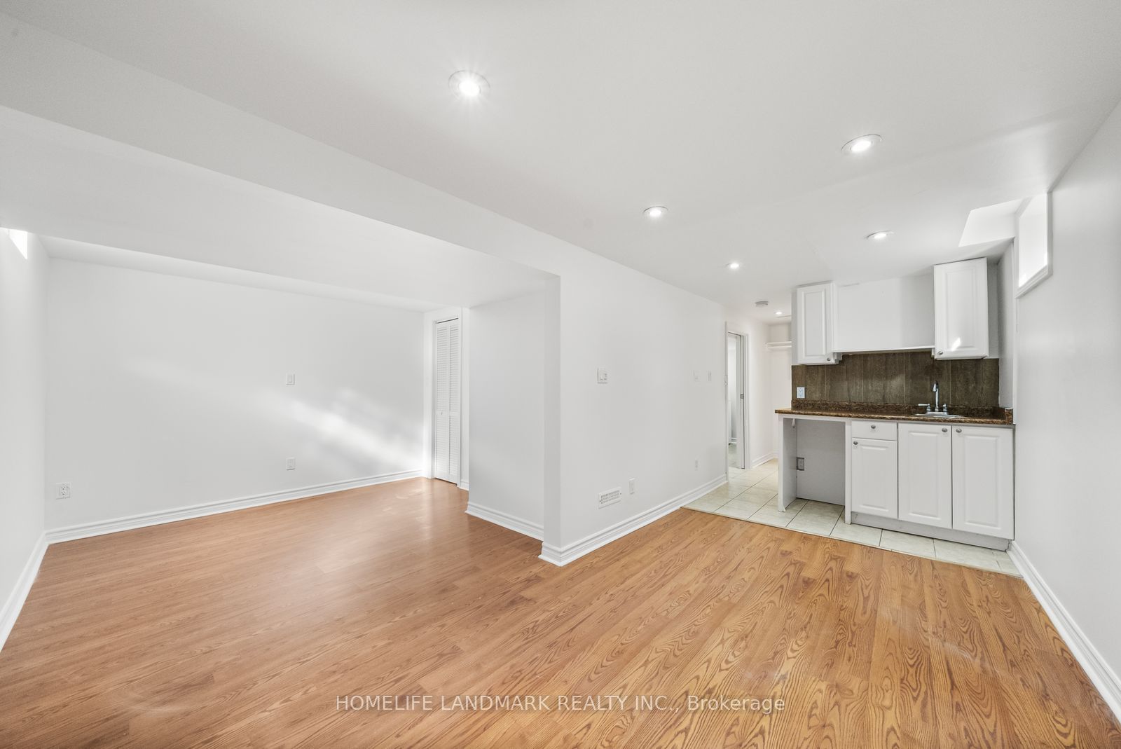 39 D'ambrosio Drive Property Photo 24