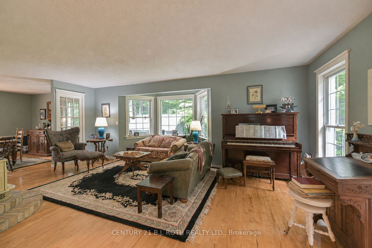 652 Warminster Side Road Property Photo 6